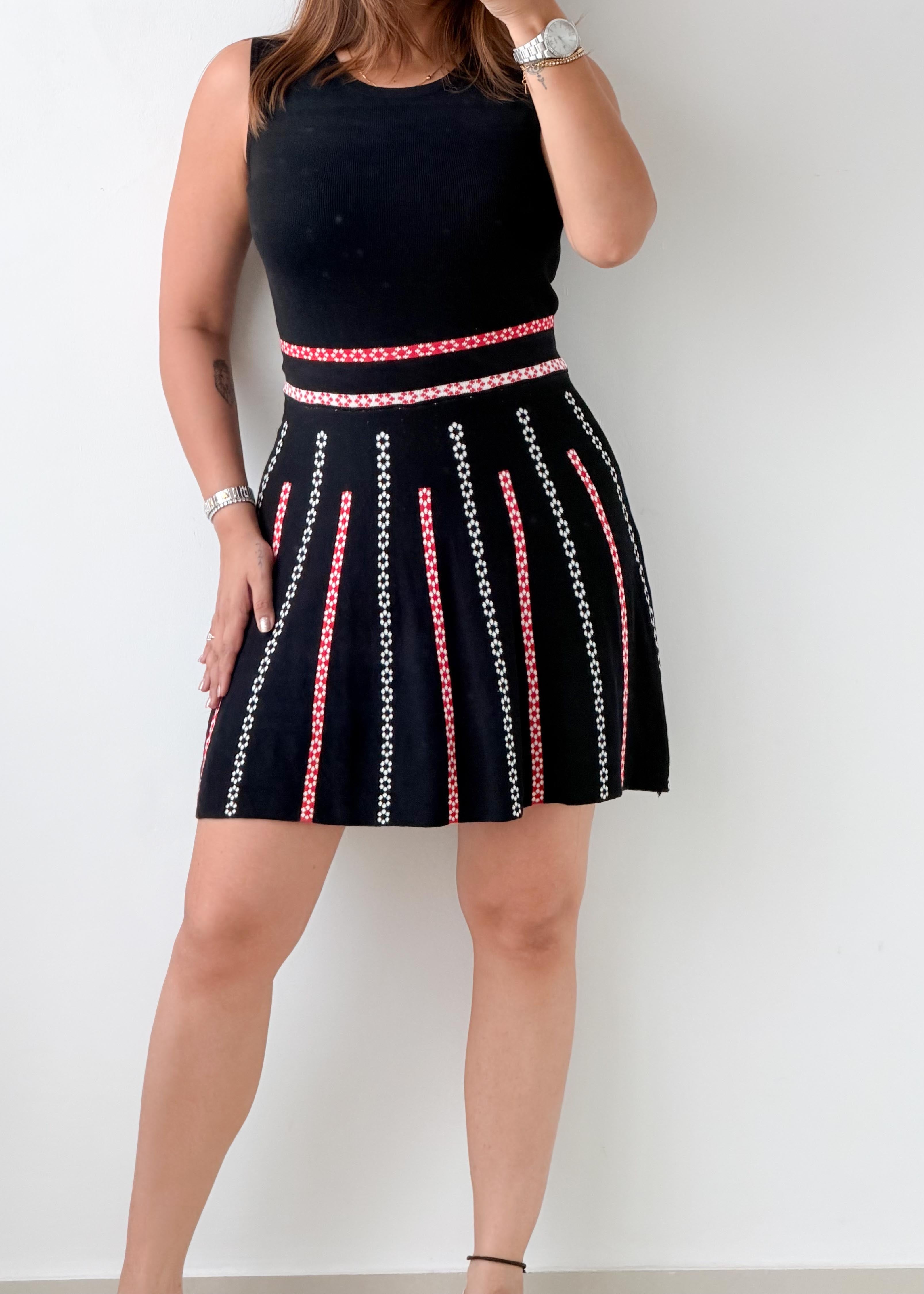 Size XS-M Black Contrast Knit Mini Dress
