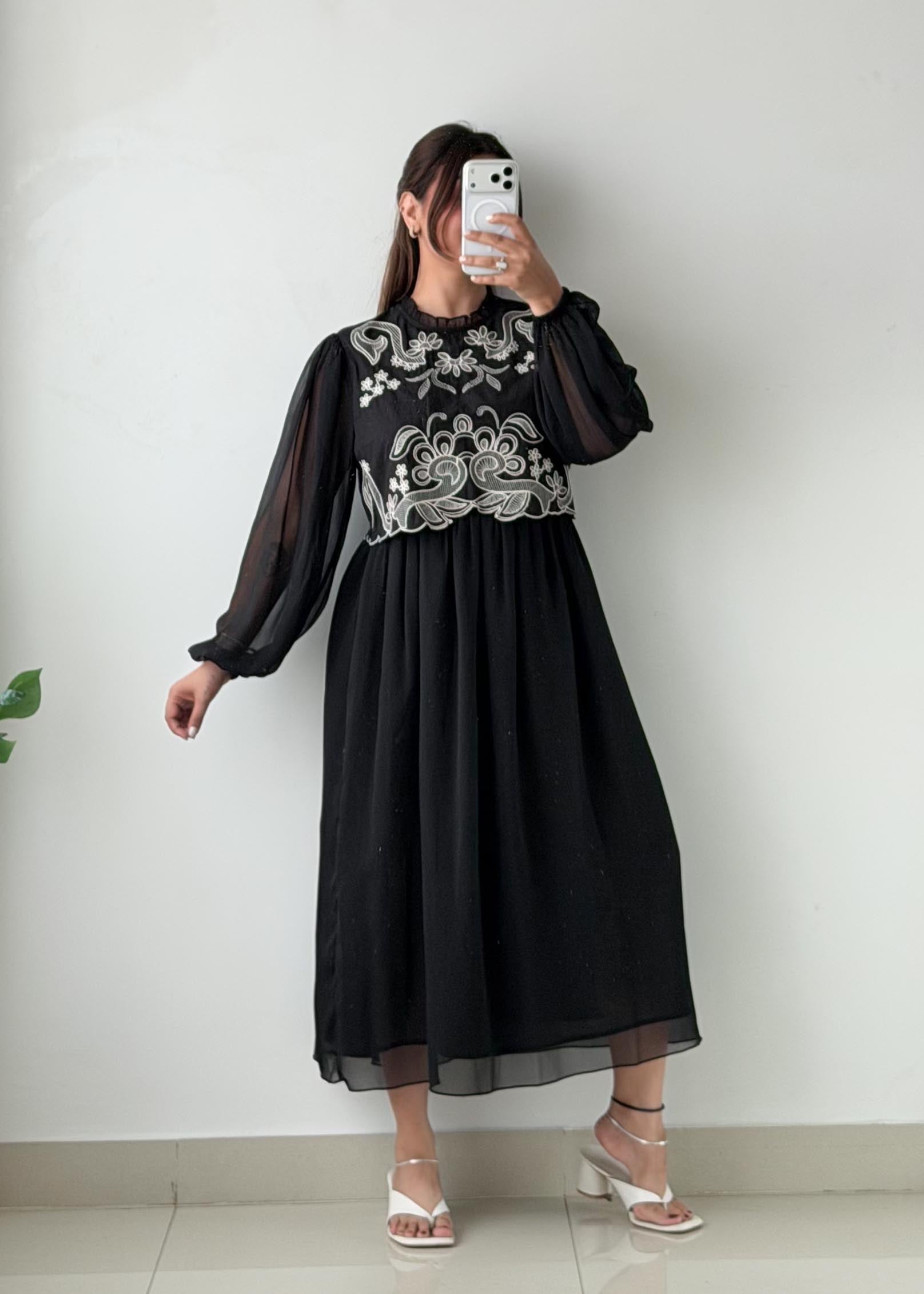 Size M-L Black Embroidered Sheer Maxi Dress