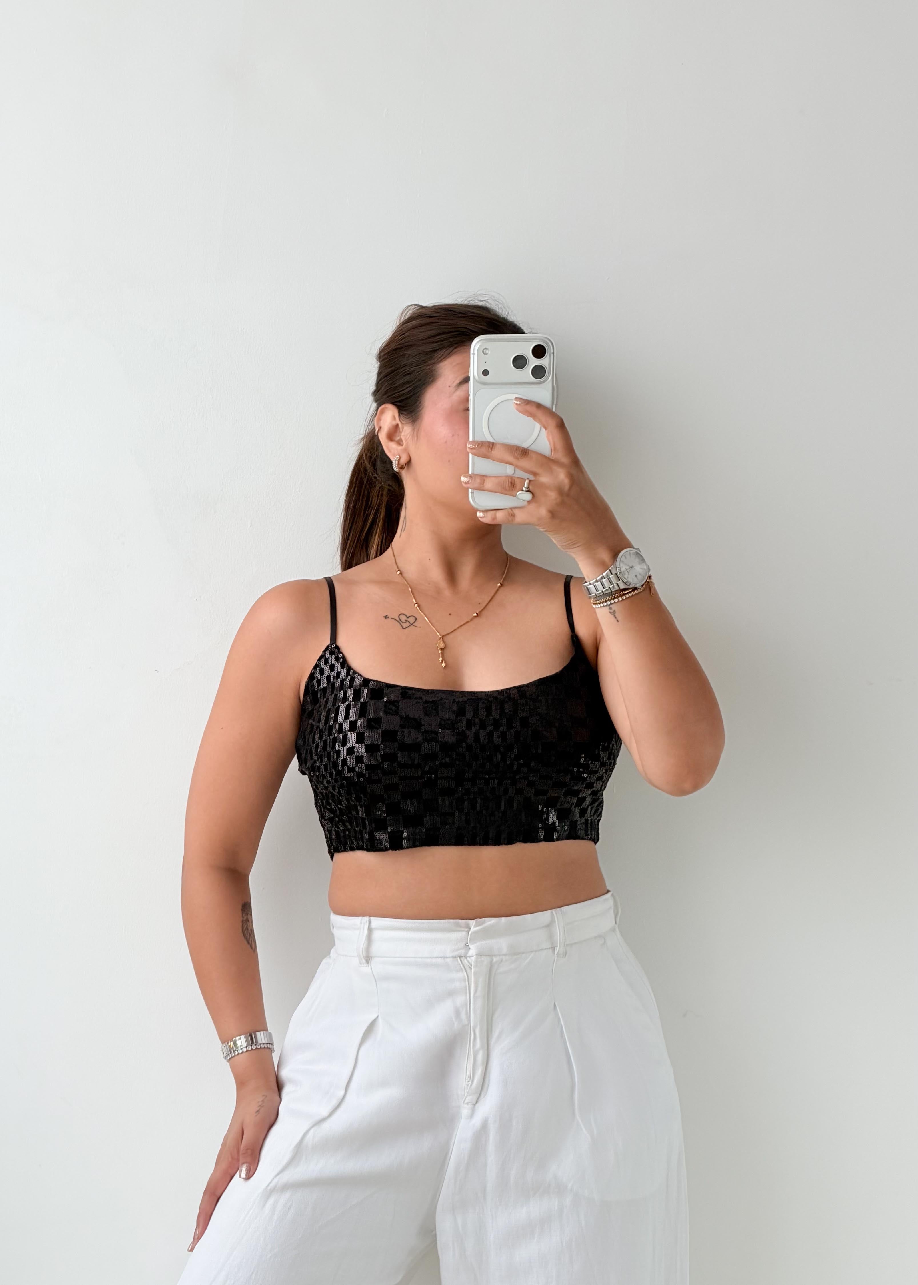 Size M Black Textured Crop Top