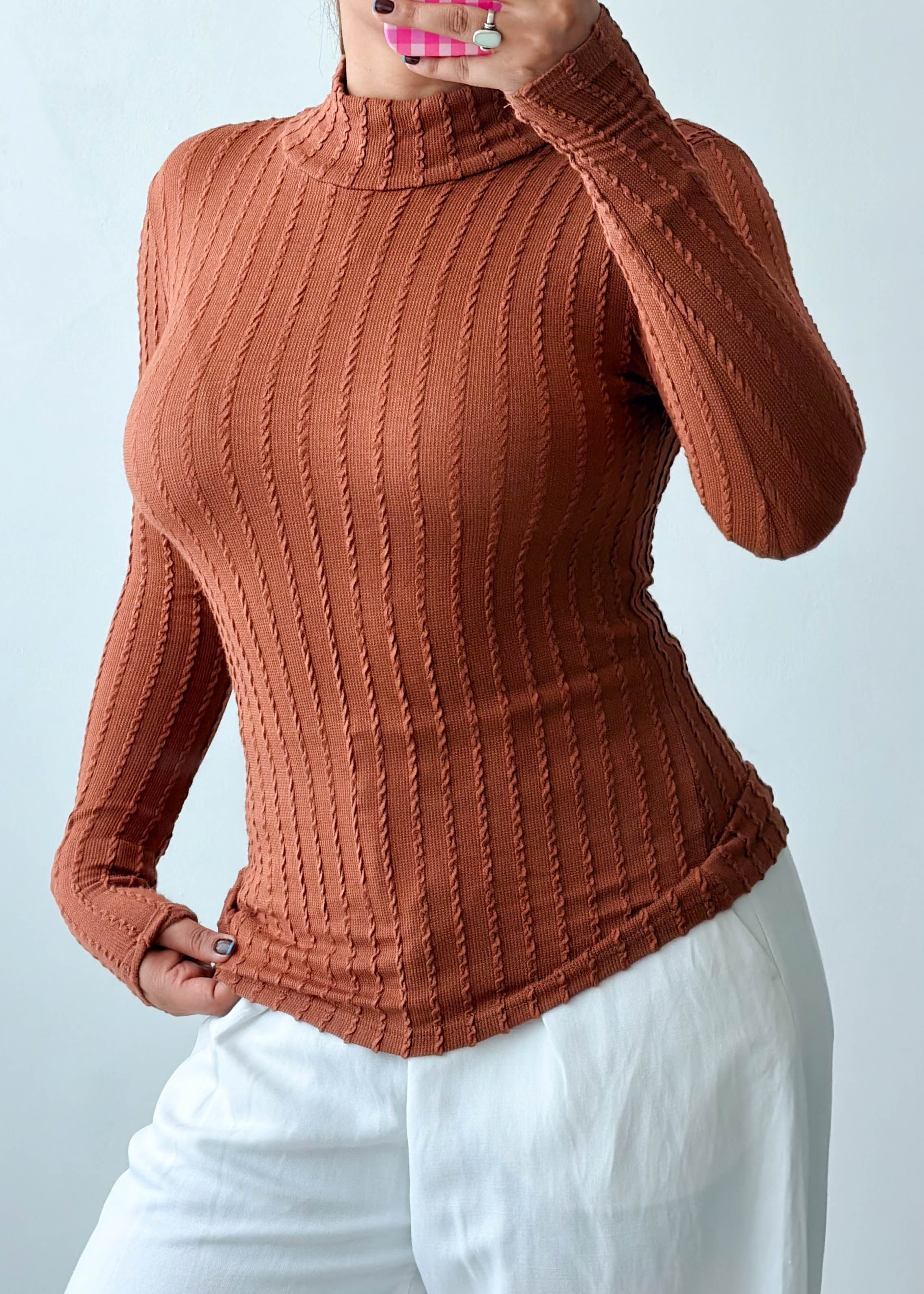Size XS-S Rust Ribbed Mock Neck Top