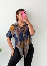 Size S-M Multicolor Abstract Tie-Front Shirt