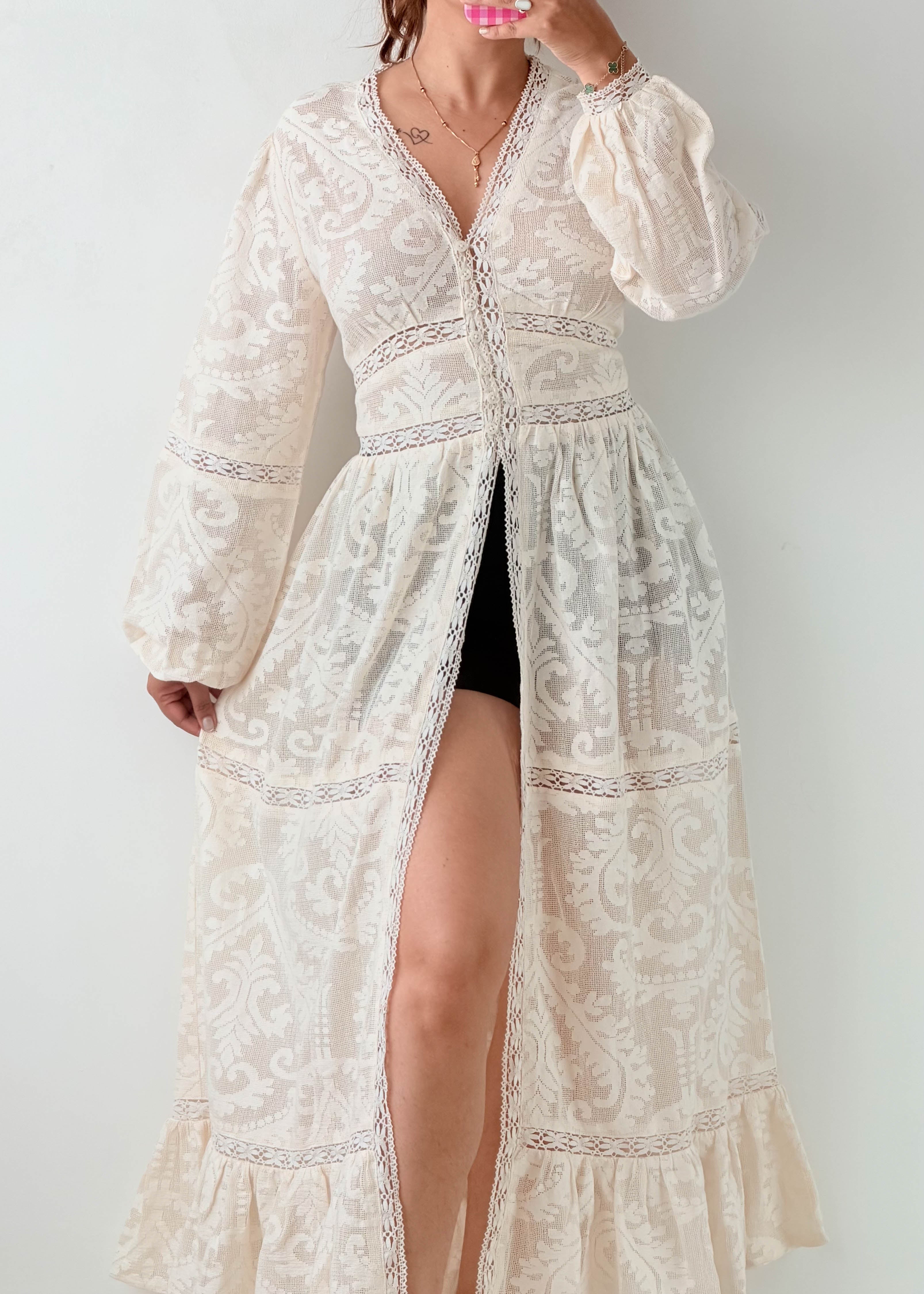 Size M-L White Embroidered Lace Maxi Dress