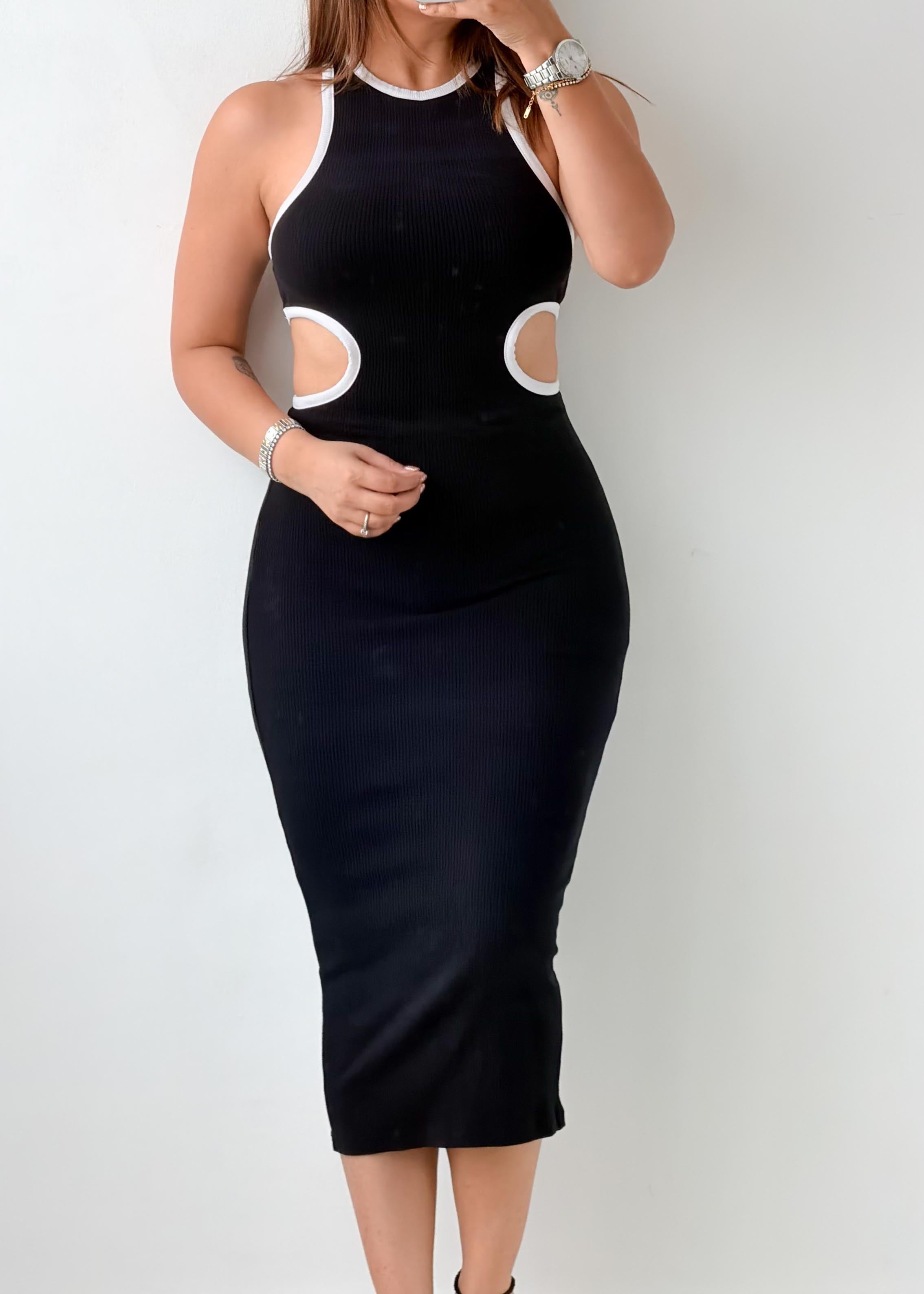 Size S-M Black Contrast Cut-Out Knit Midi Dress