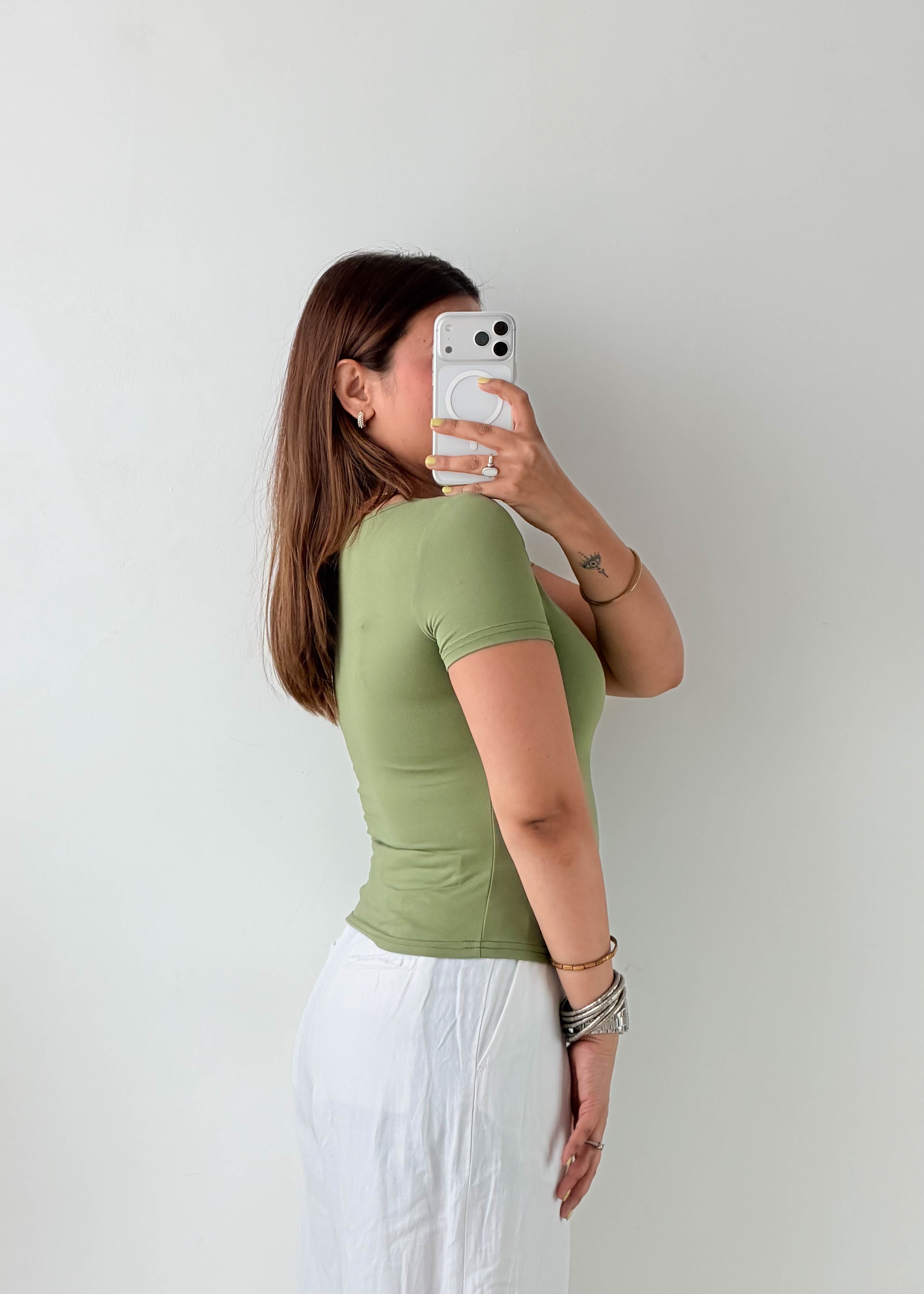 Size S-M Olive Green Scoop Neck Top
