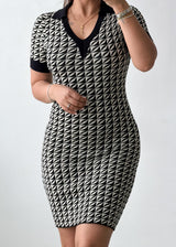 Size XS-S Black & White Geometric Knit Mini Dress