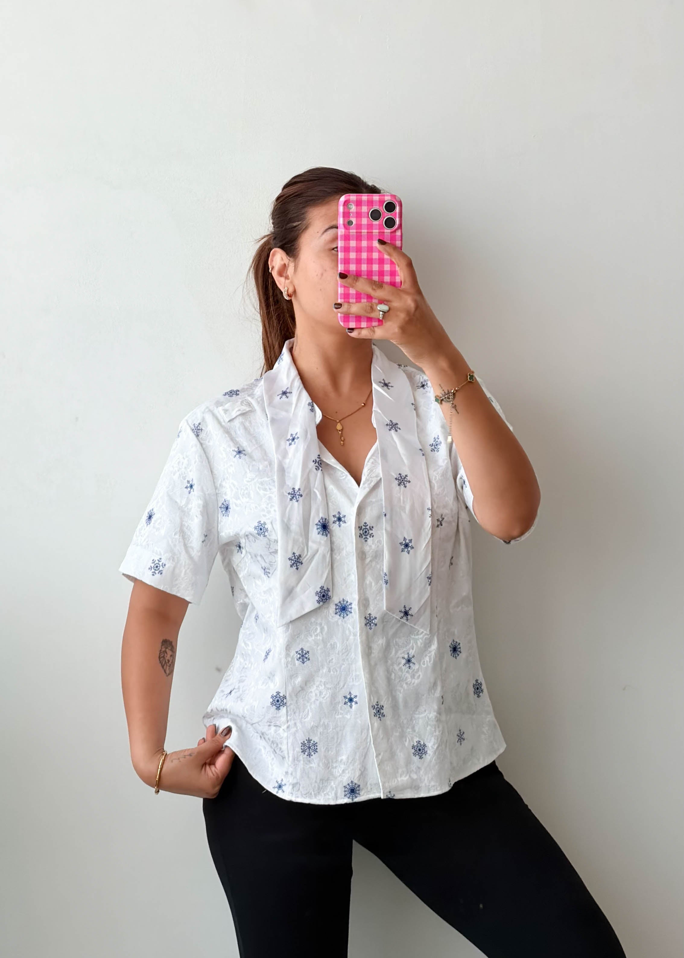 Size L White Blue Embroidered Shirt Top