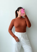 Size XS-S Rust Ribbed Mock Neck Top