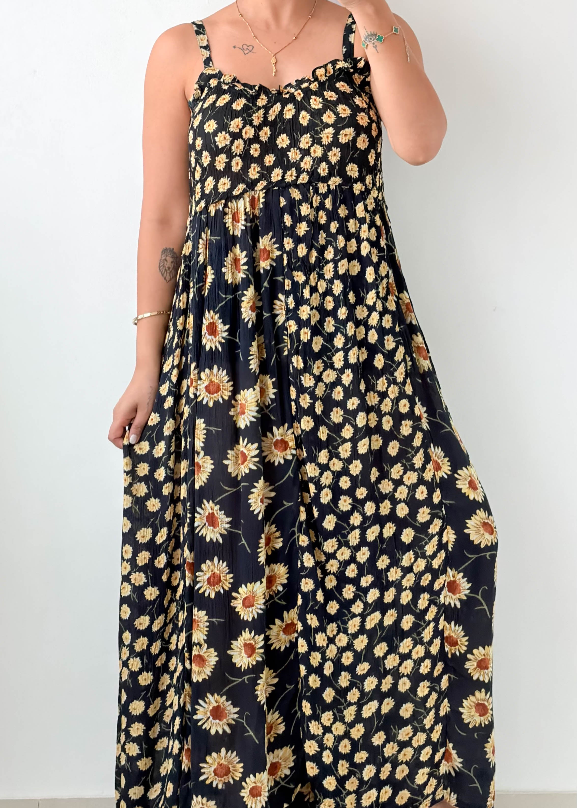 Size M-L Black Floral Maxi Dress