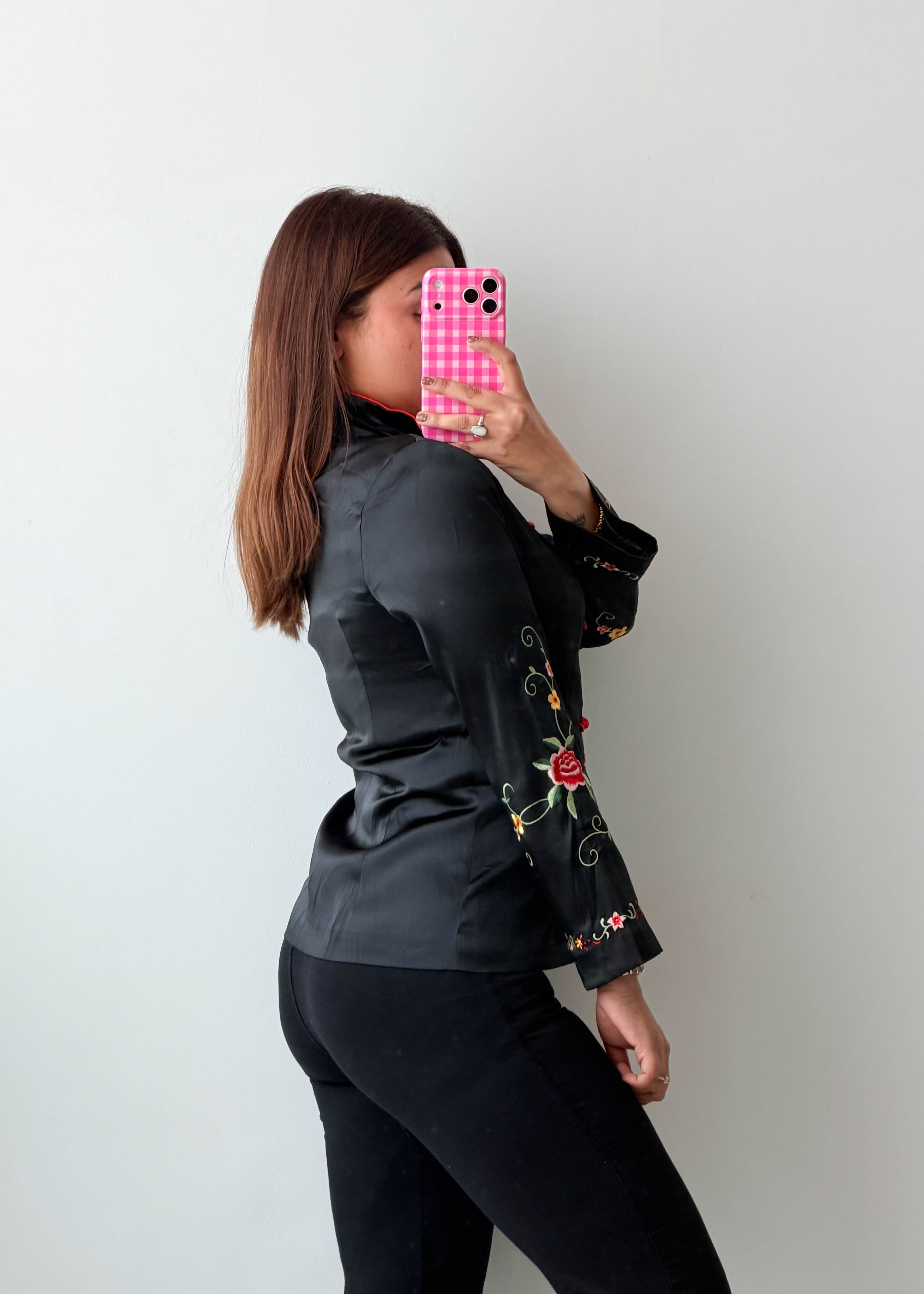 Size XS-S Black Red Embroidered Mandarin Collar Top