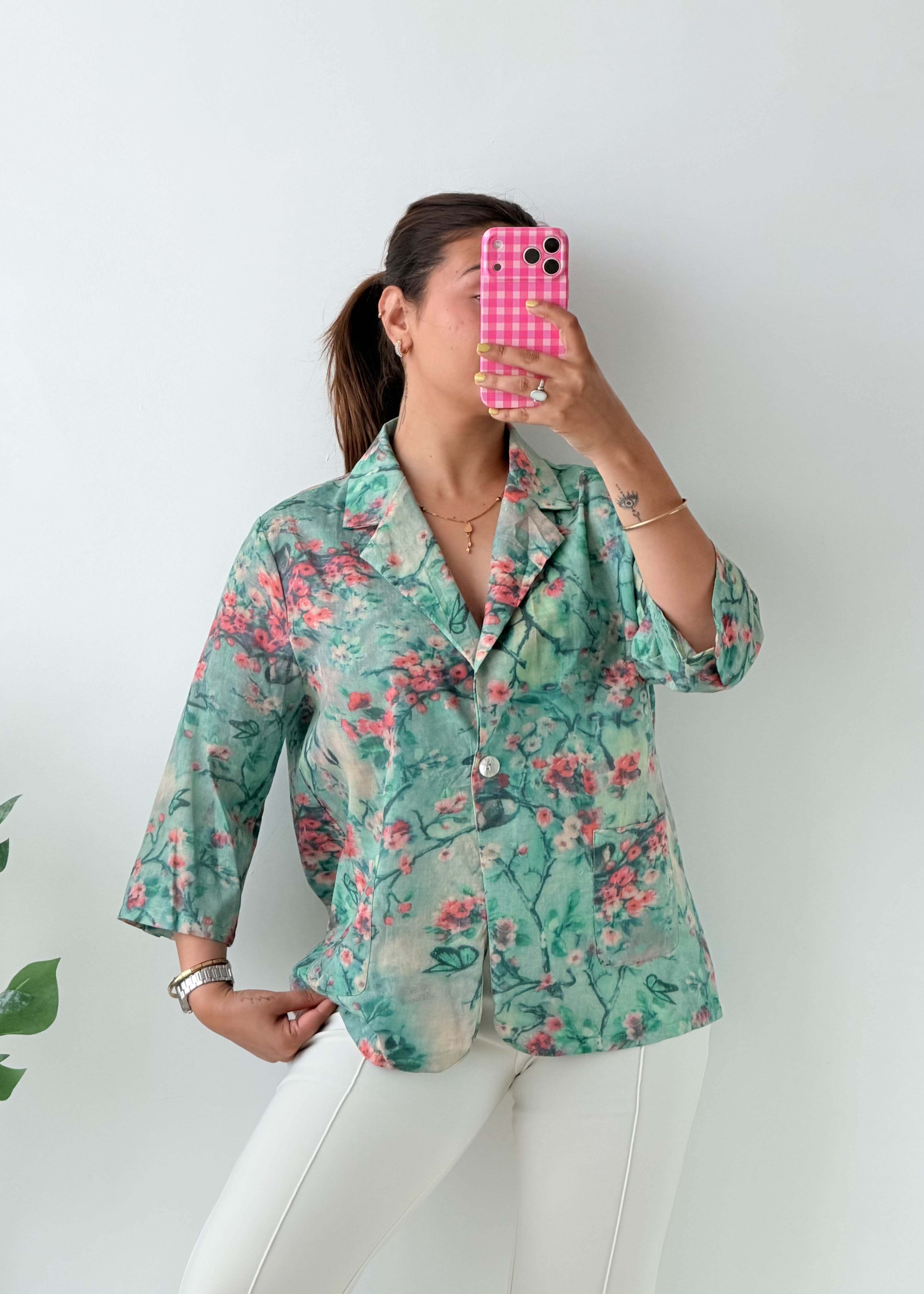 Size M-L Mint Floral Shirt
