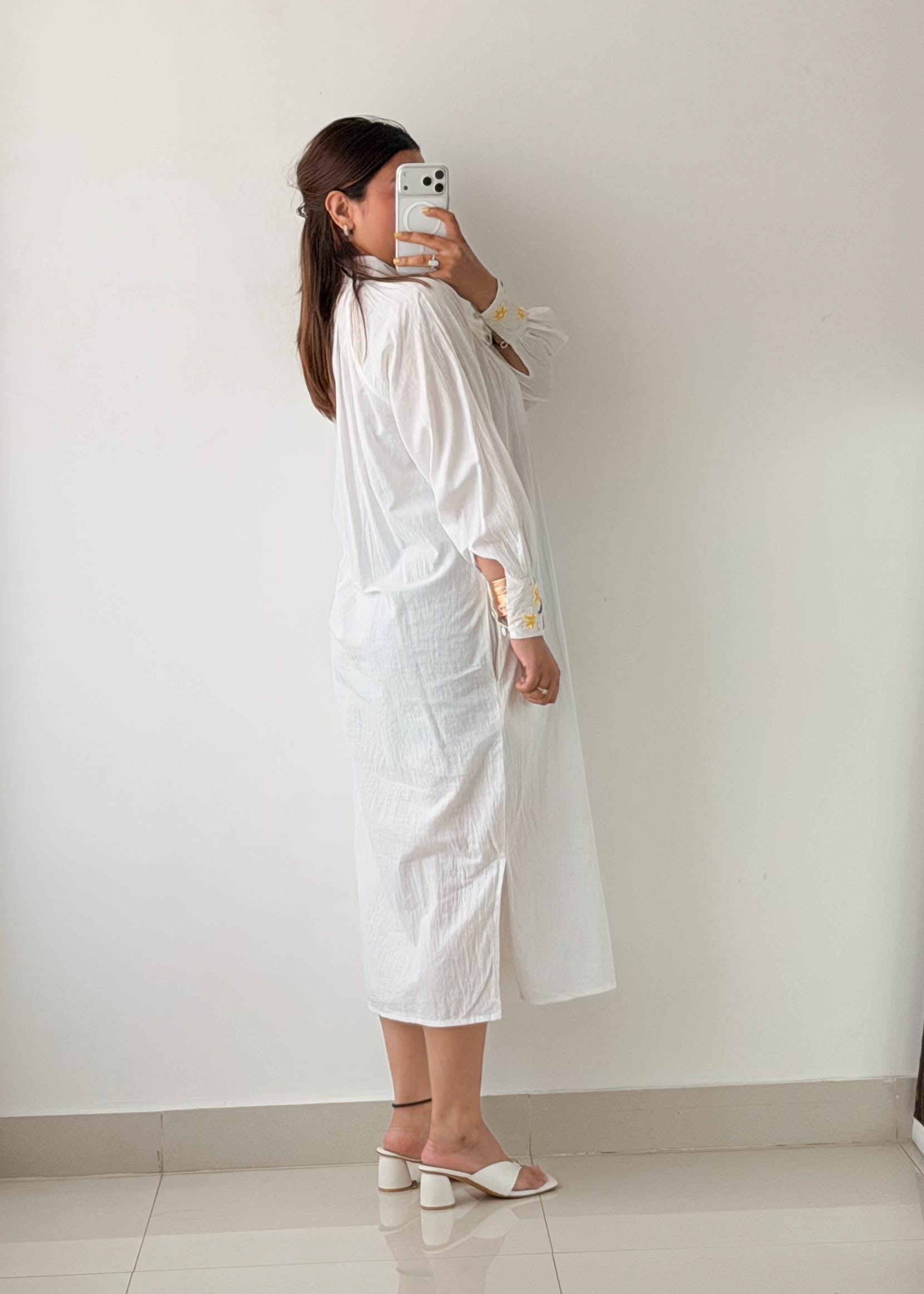 Size M-L White Embroidered Shirt Midi Dress