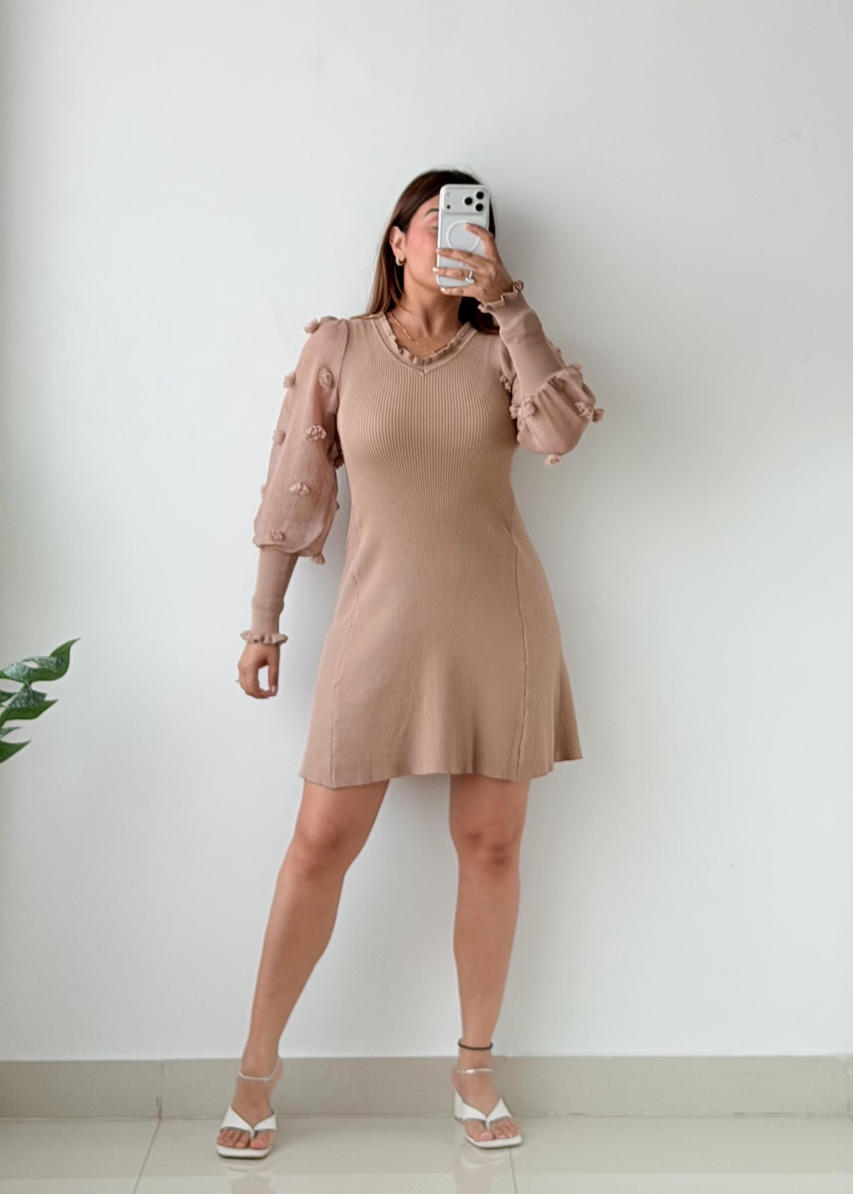 Size M-L Beige Pearl Sleeve Knit Mini Dress