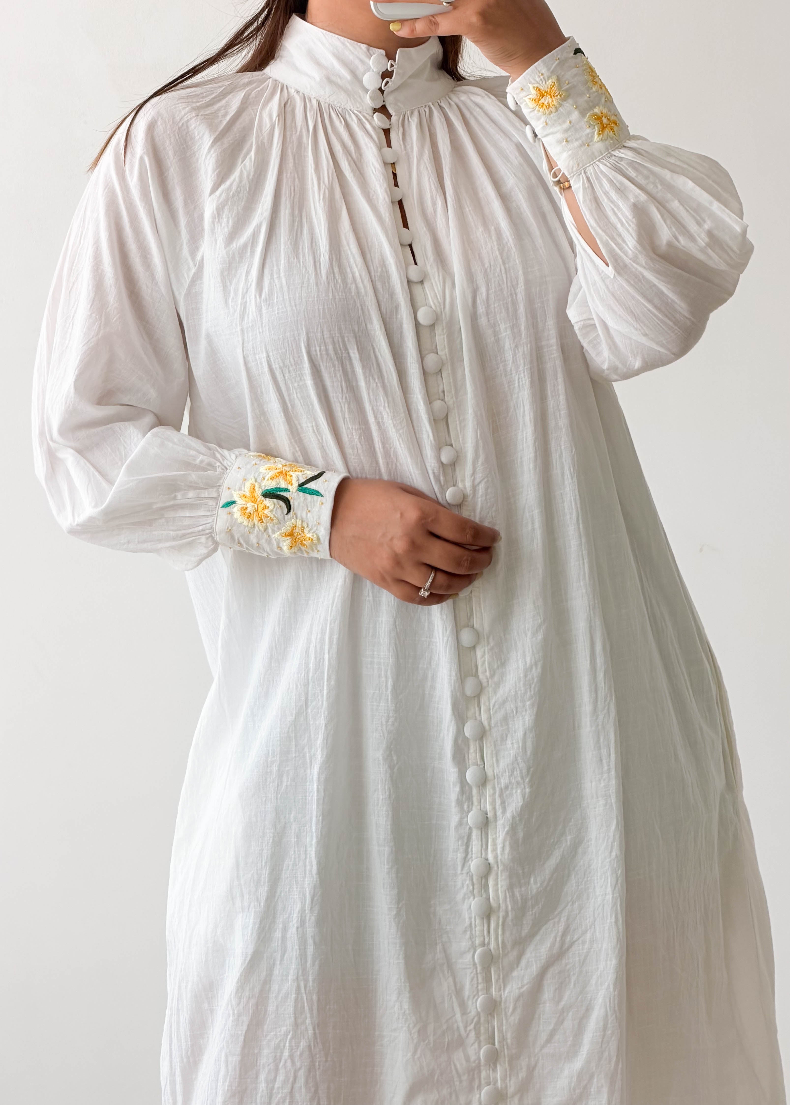 Size M-L White Embroidered Shirt Midi Dress