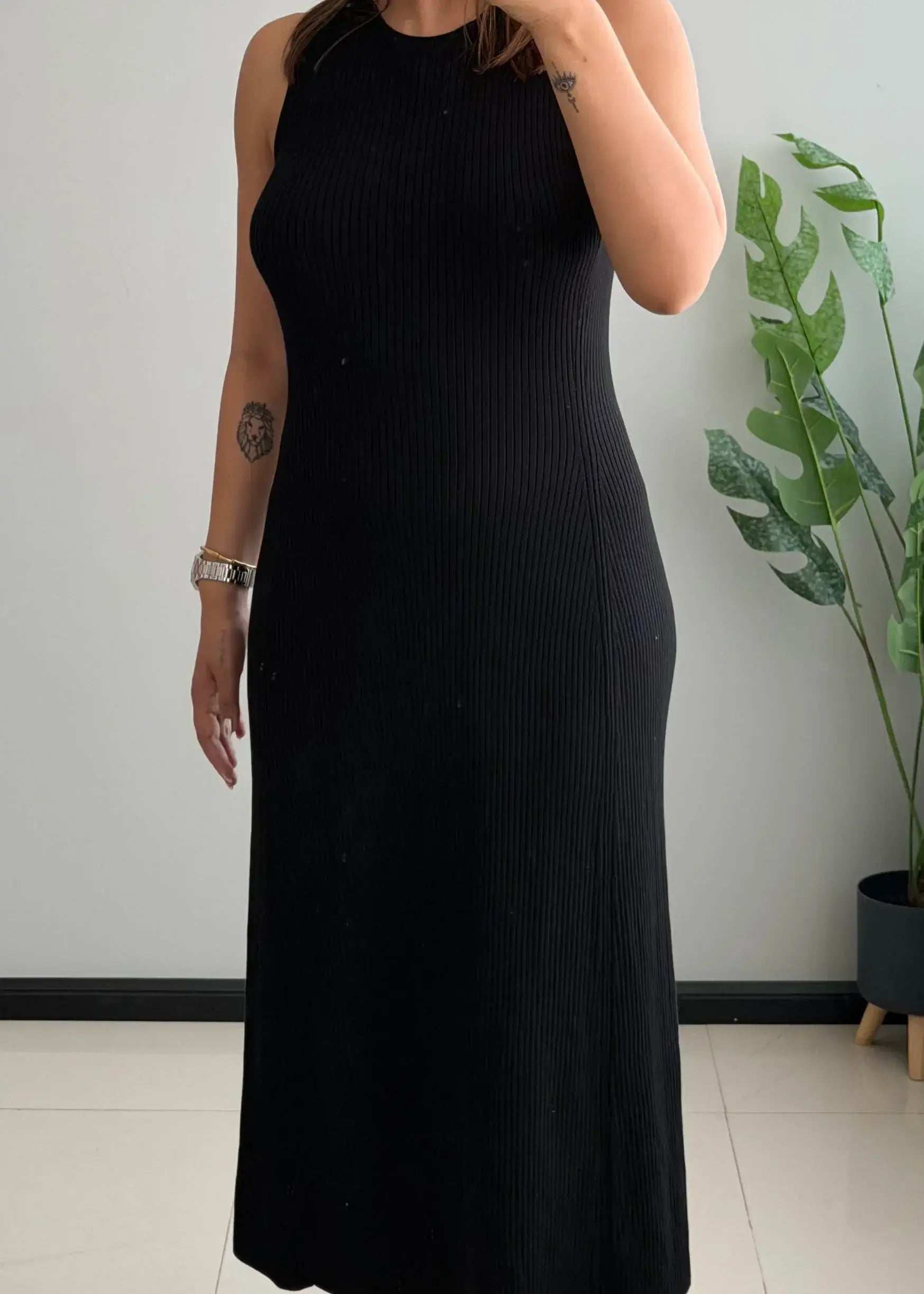 SIZE M-L, Black Sleeveless Ribbed Maxi Dress - Closet by Payal
