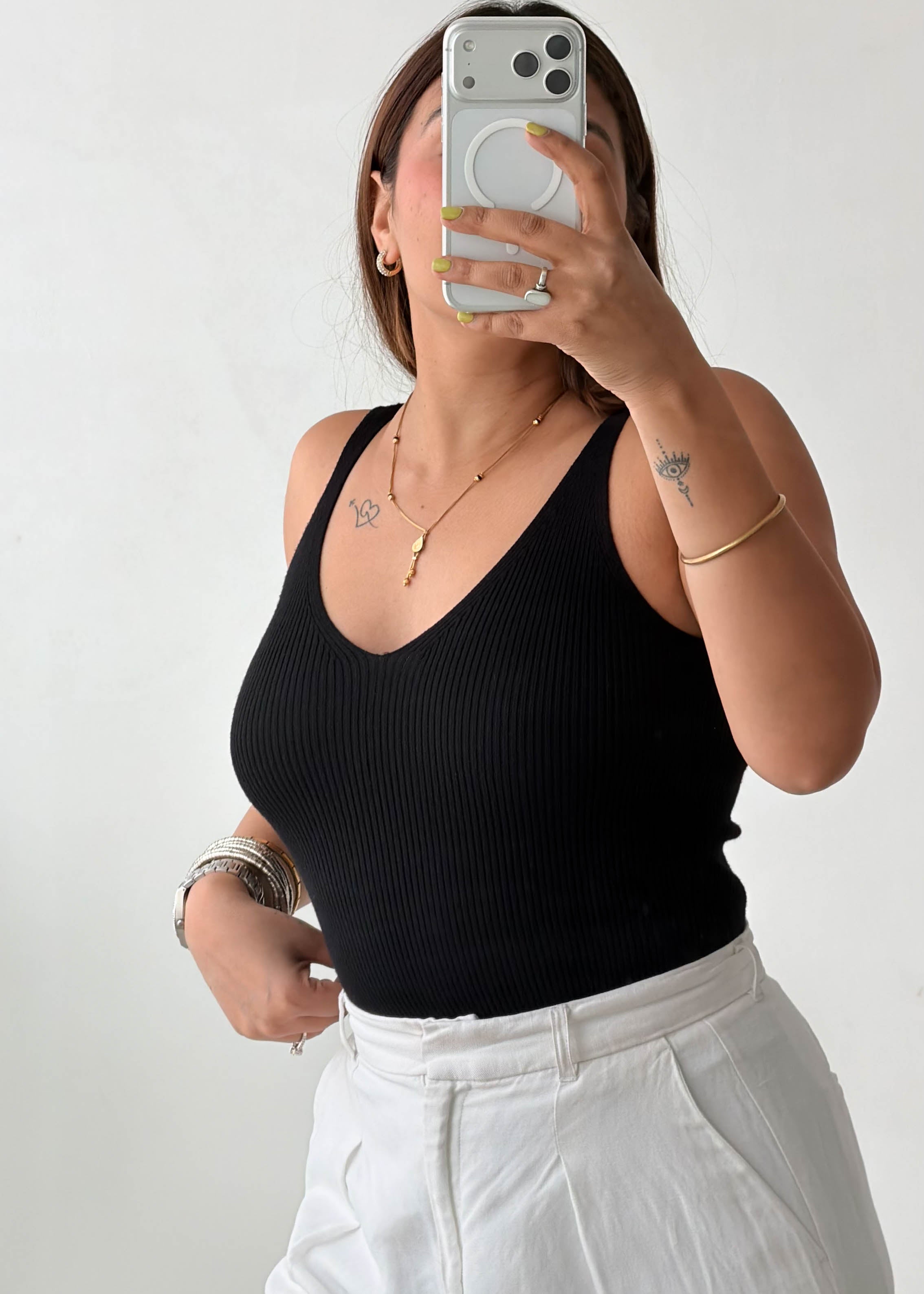 Size S-M Black Ribbed Tank Top