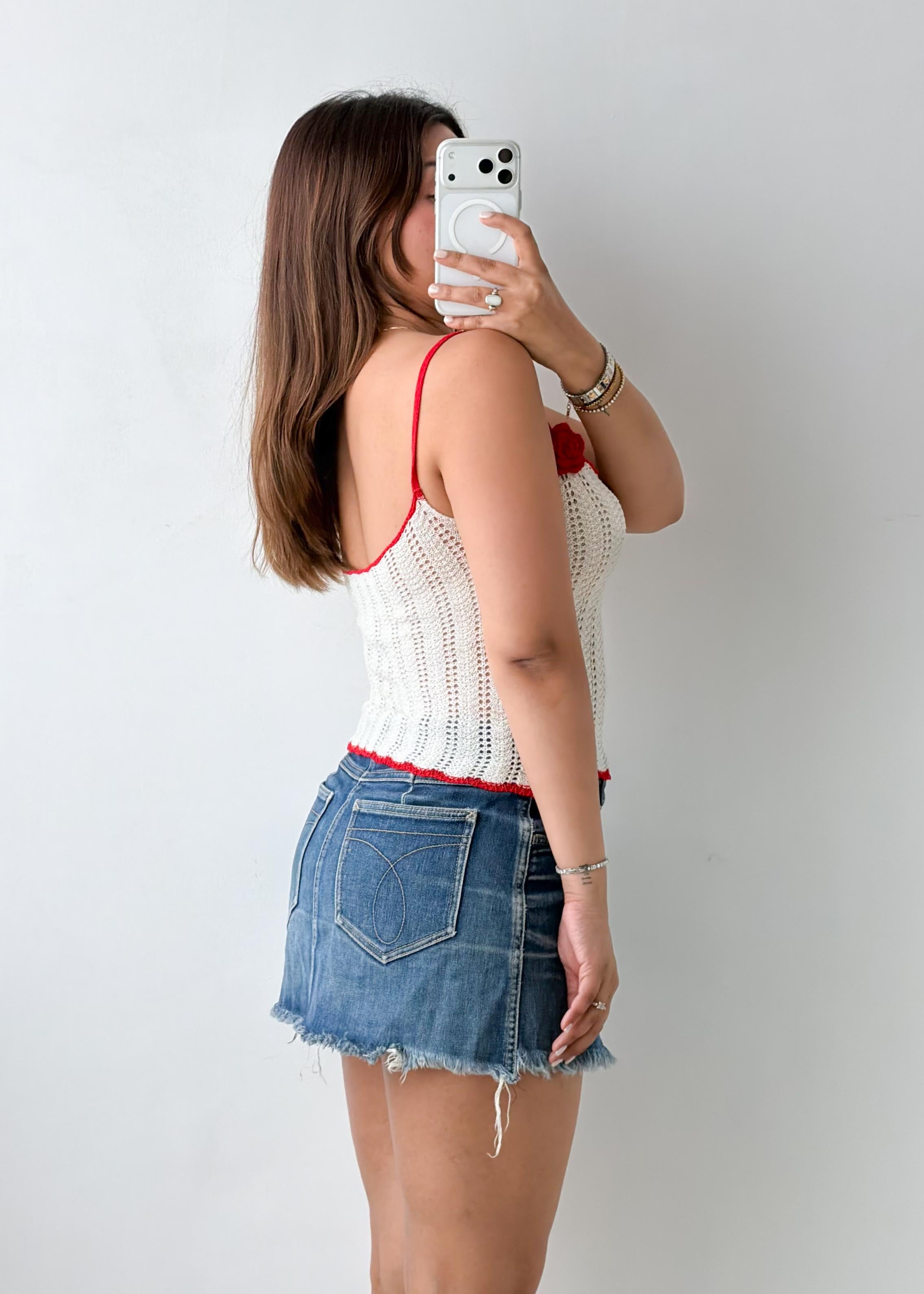Size S-M White & Red Floral Crochet Knit Top