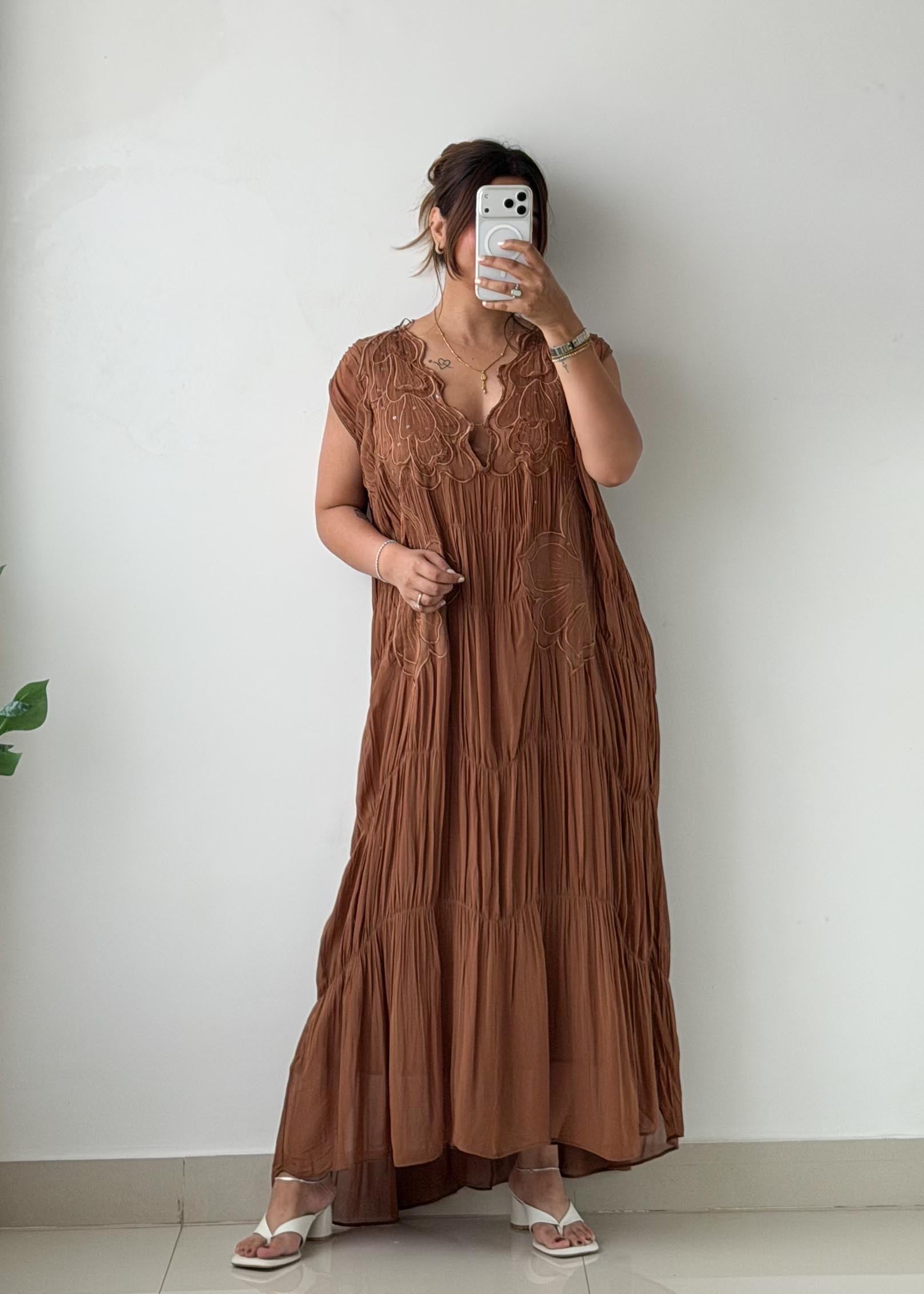 Size M-L Brown Embroidered Pleated Maxi Dress