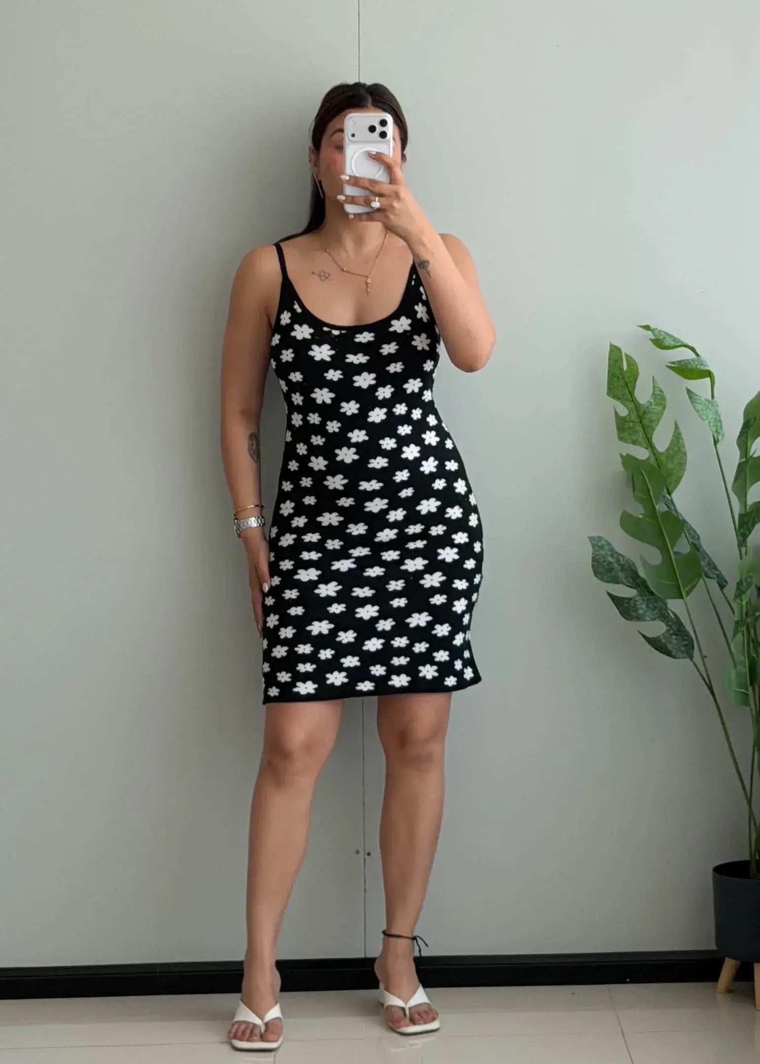 SIZE S-M, Black Daisy Print Bodycon Mini Dress - Closet by Payal