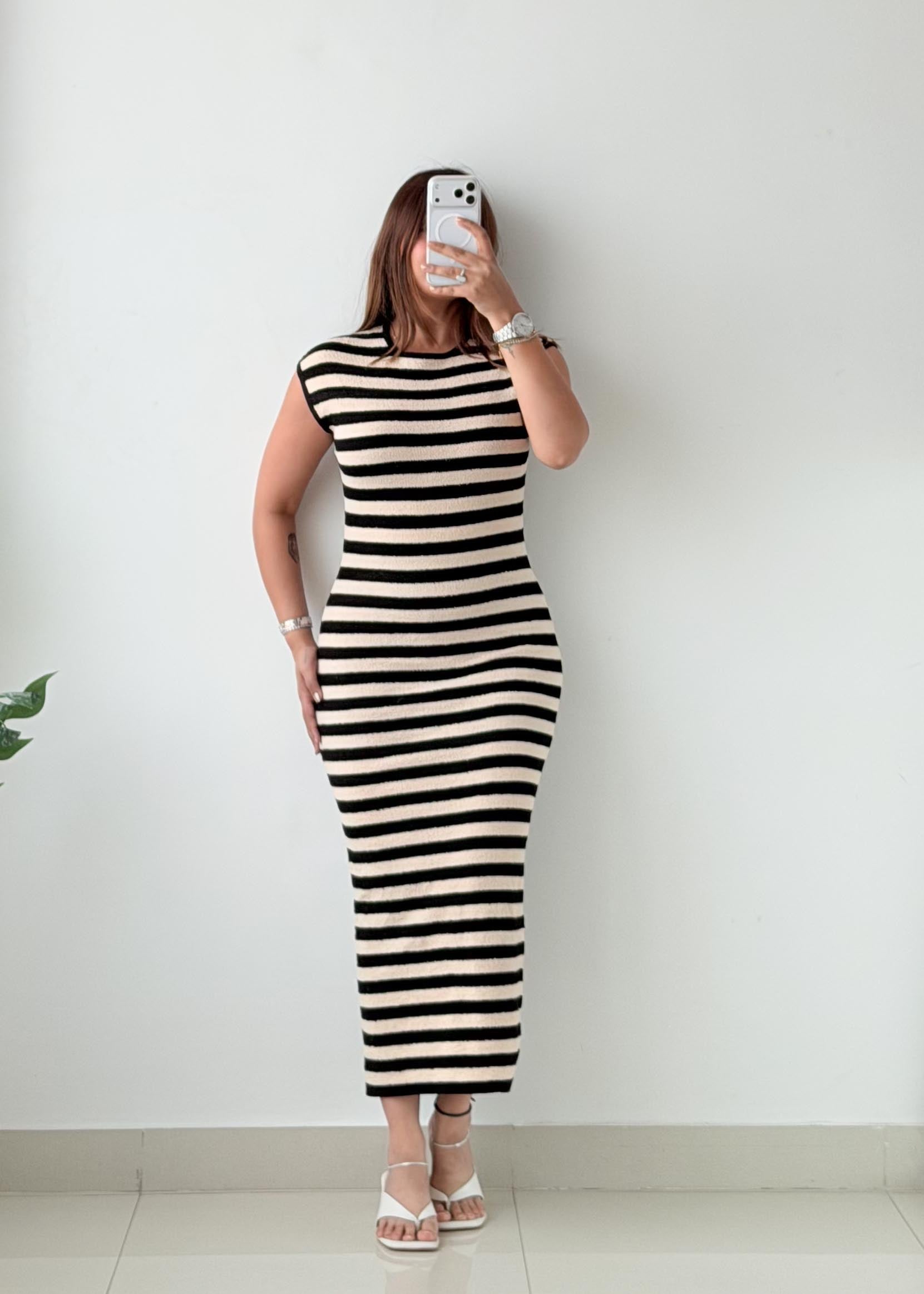 Size S-M Black & White Striped Ribbed Knit Midi Dress