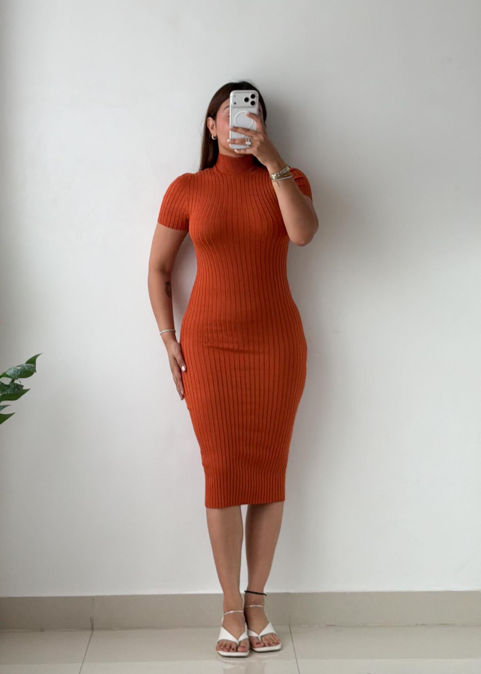 Size XS-S Rust Ribbed Knit Midi Dress