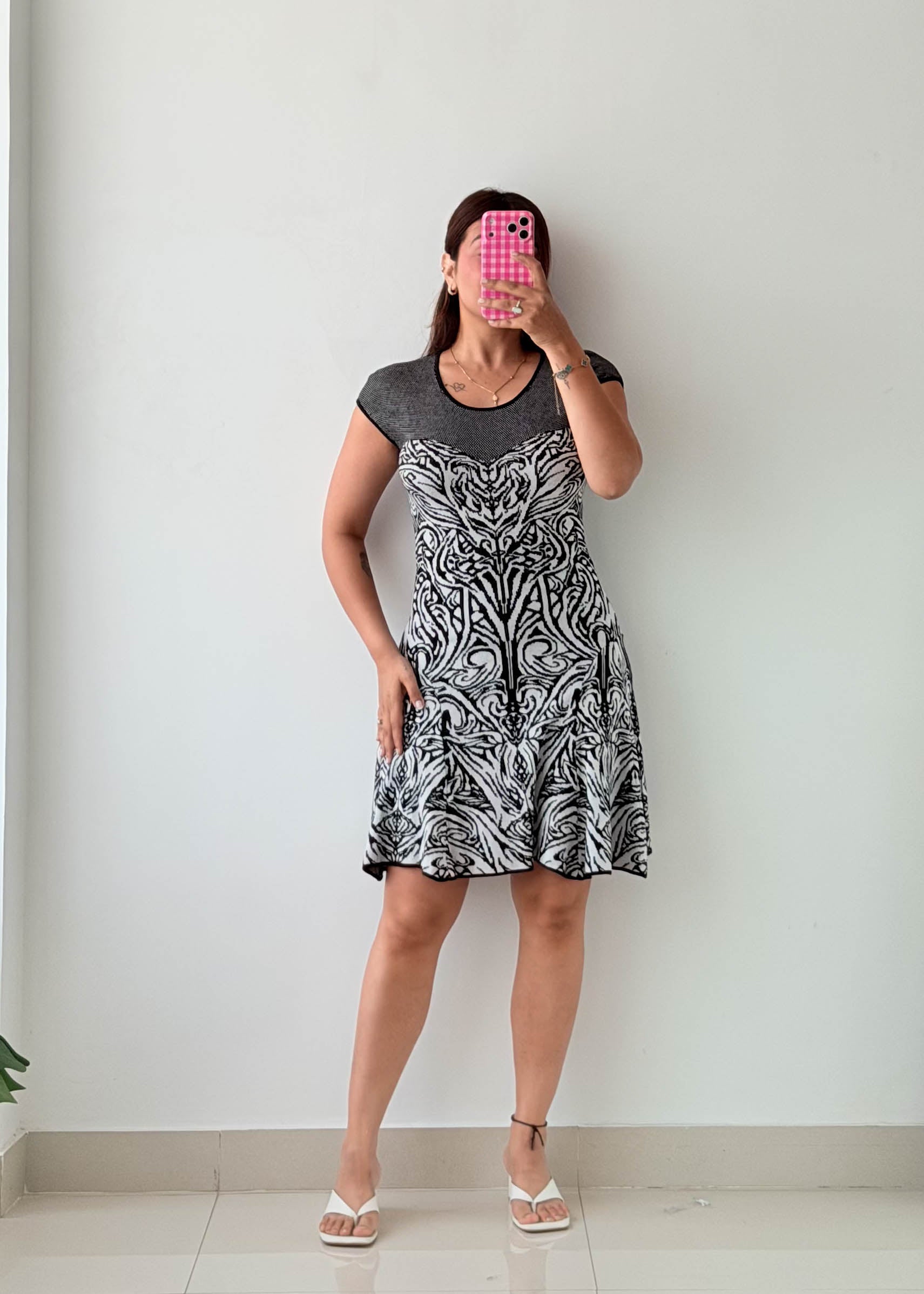 Size S-M Abstract Print Fit & Flare Dress