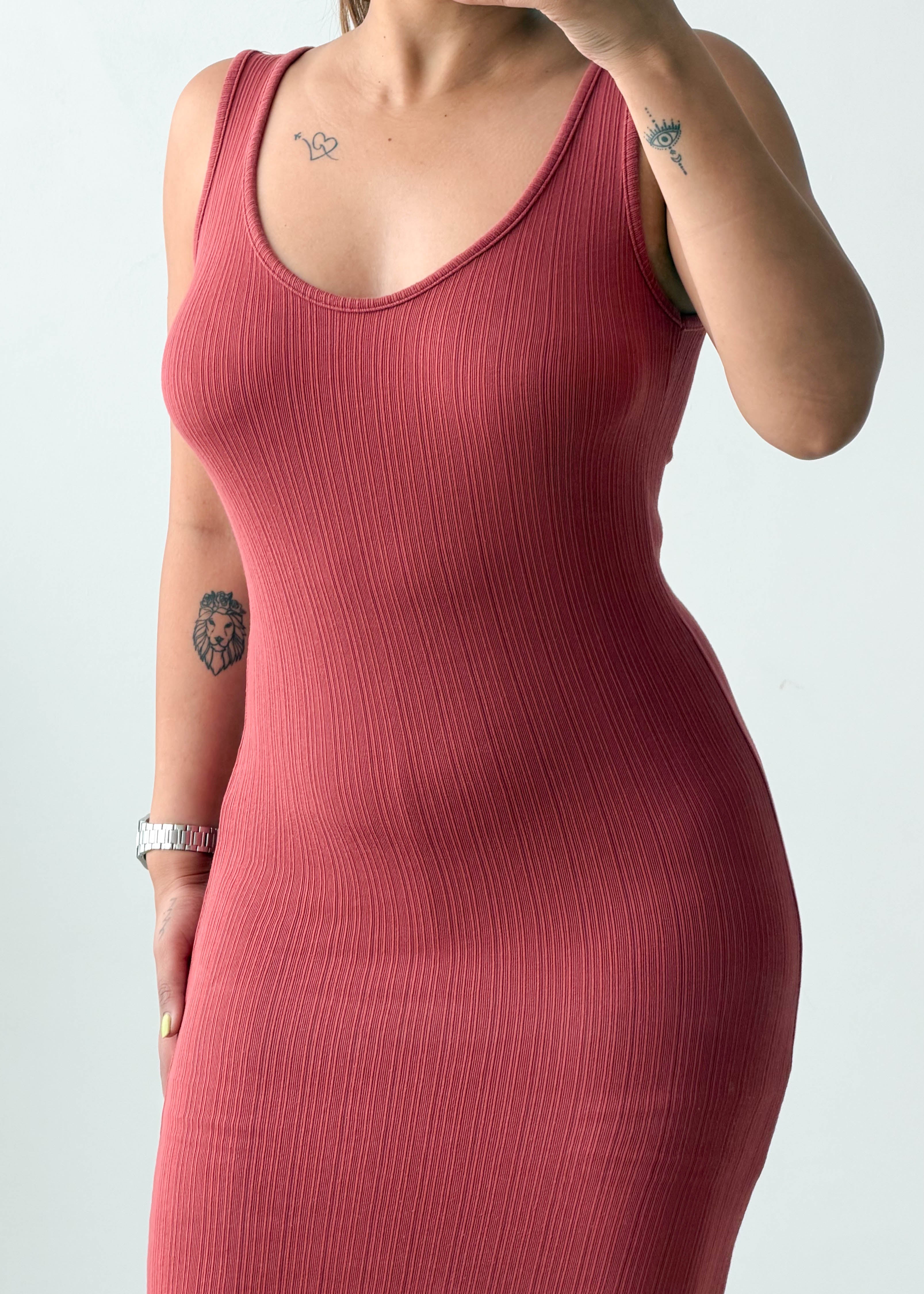 Size S-M Rust Ribbed Maxi Dress
