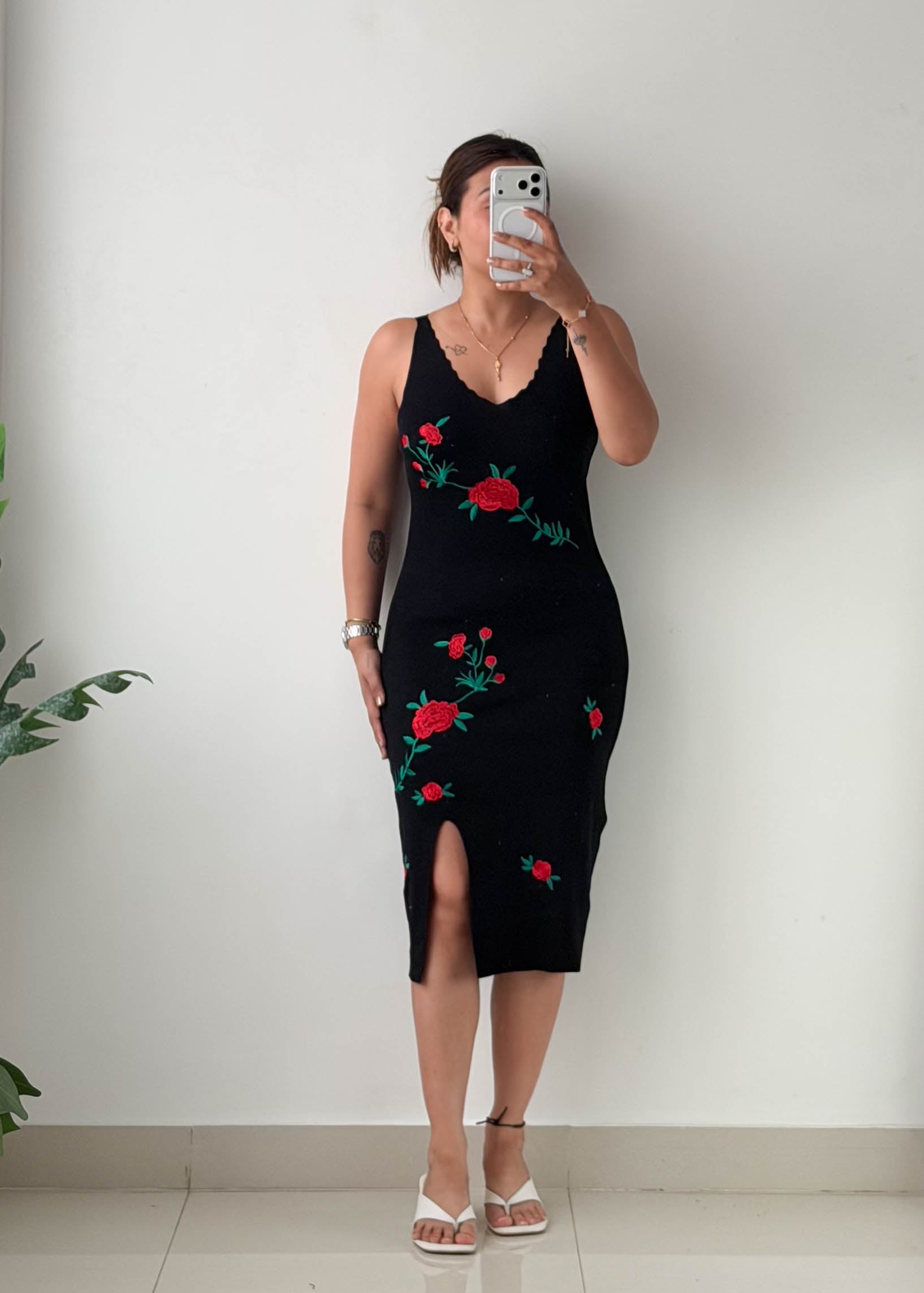 Size S-M Black Floral Embroidered Knit Midi Dress
