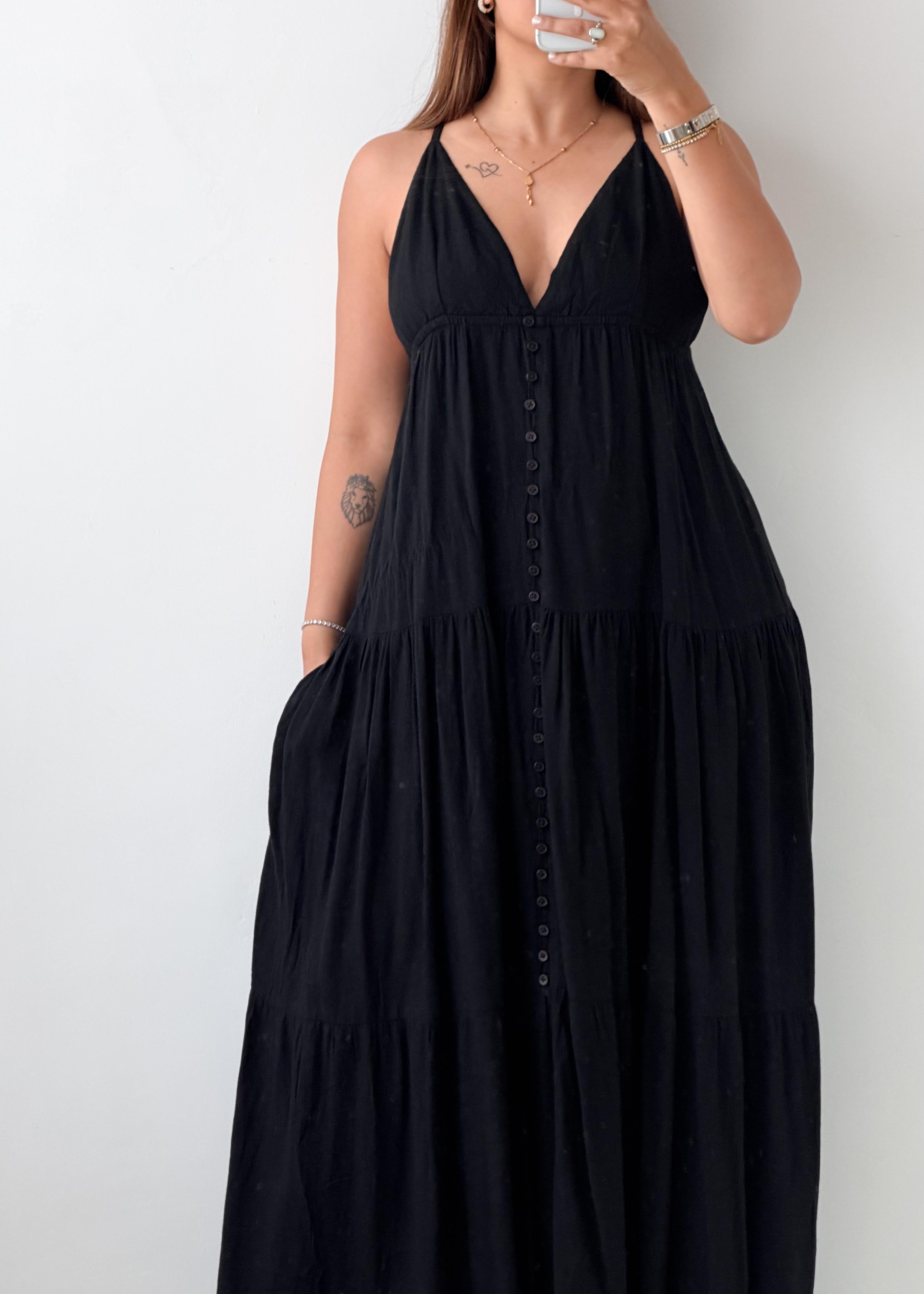Size S-M Black V-Neck Tiered Maxi Dress