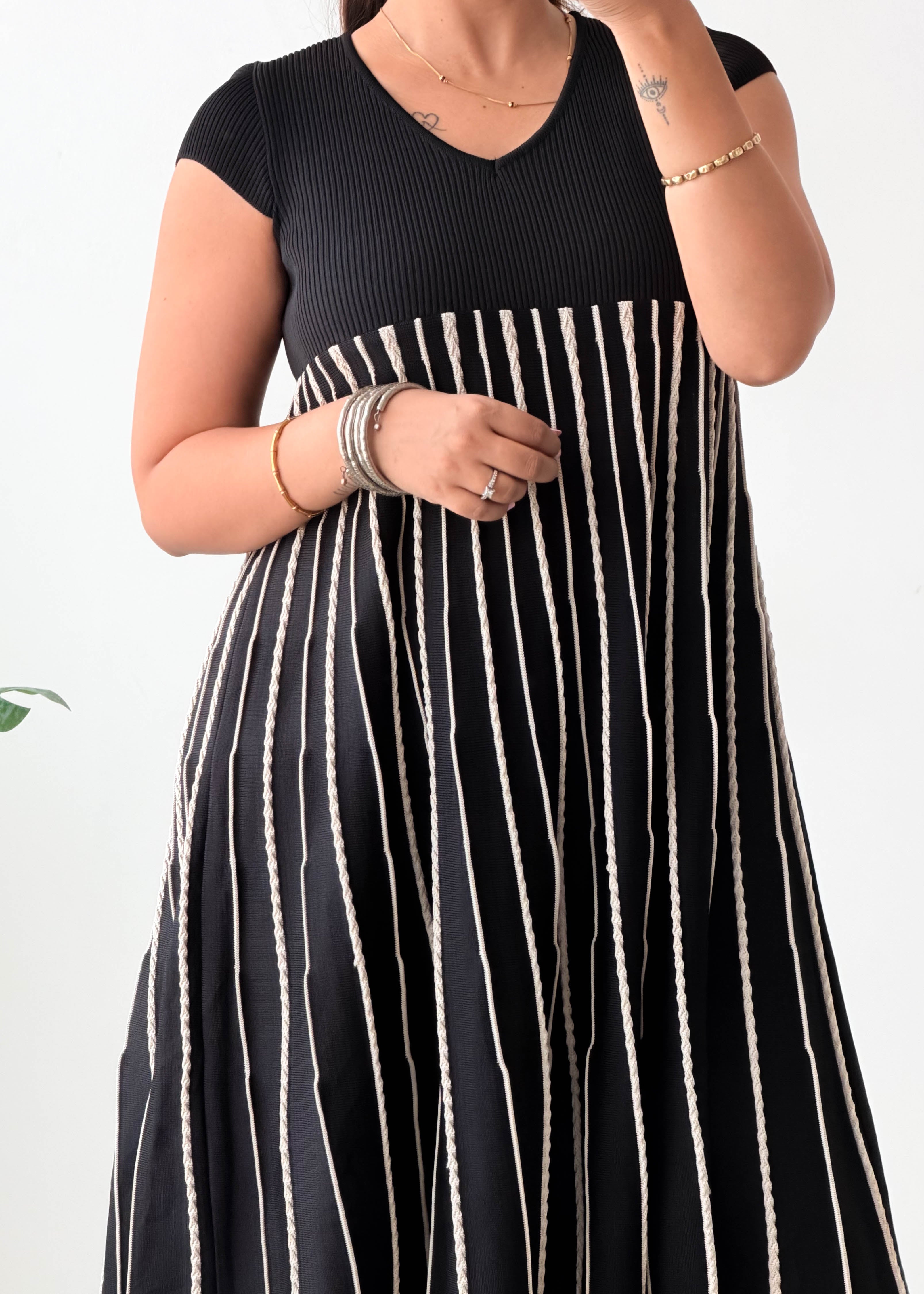 Size S-M Navy Striped Flared Knit Midi Dress