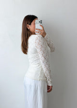 Size M White Floral Lace Long Sleeve Top