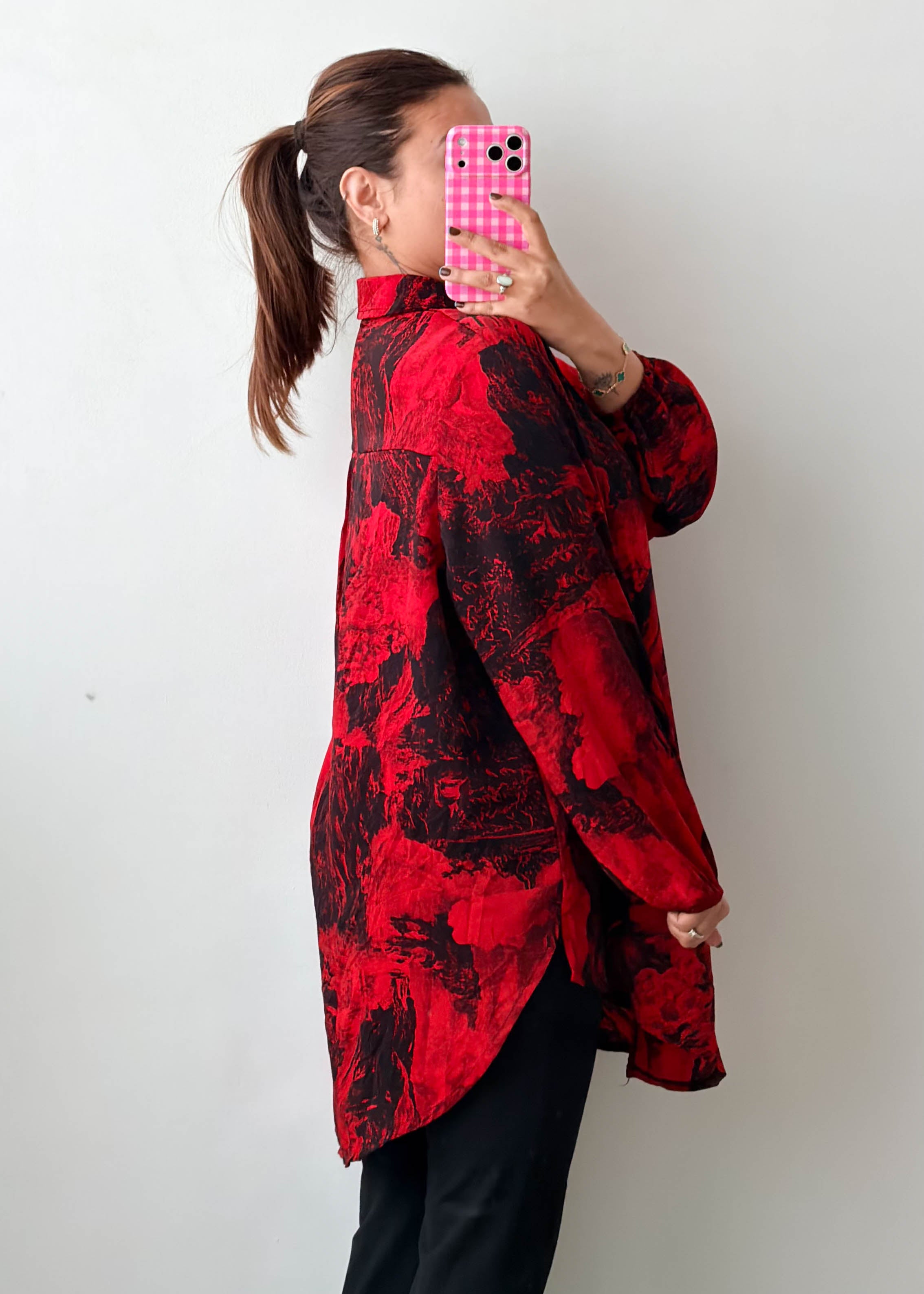 Size M-L Red Black Abstract Longline Shirt