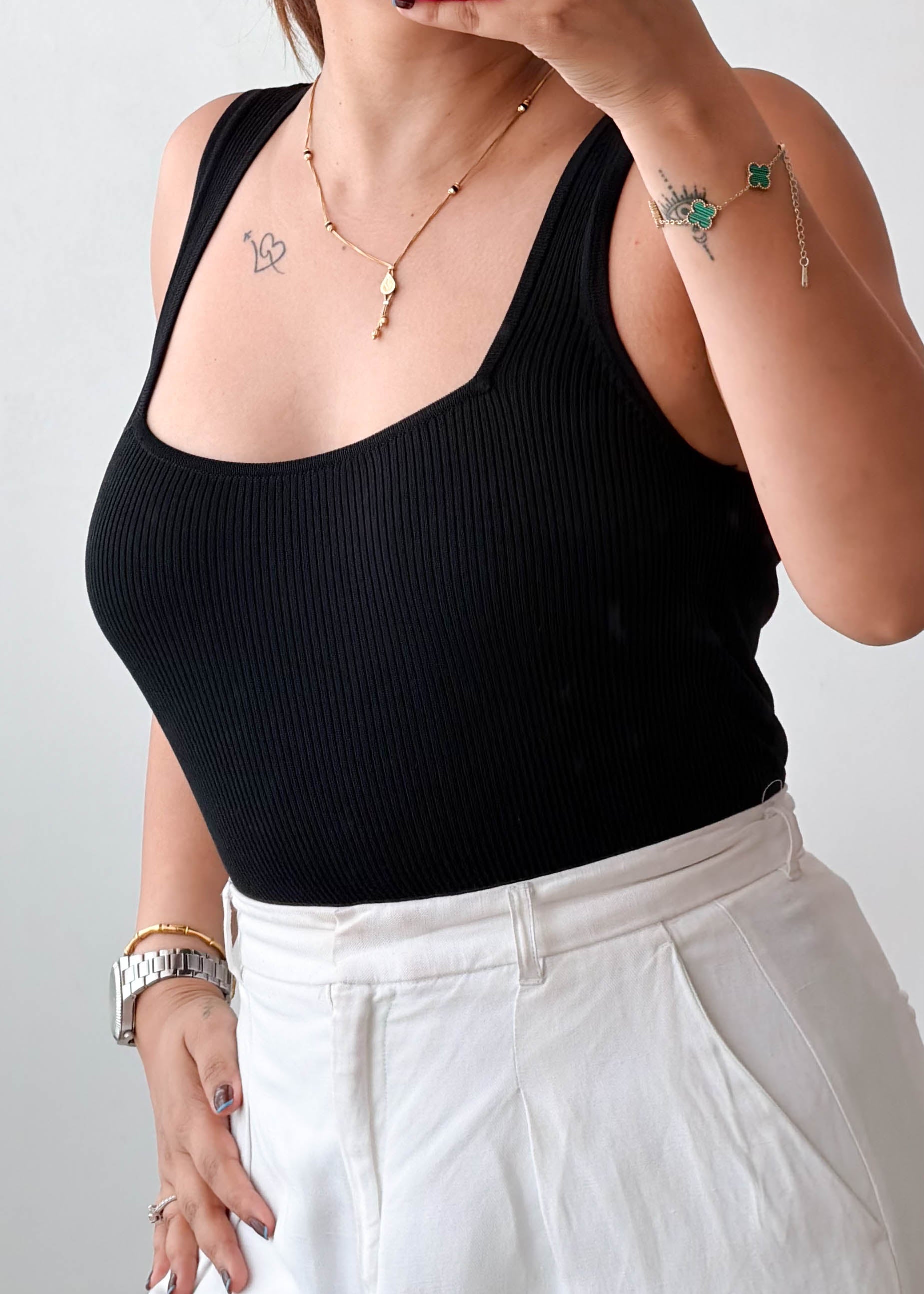 Size M-L Black Square Neck Top