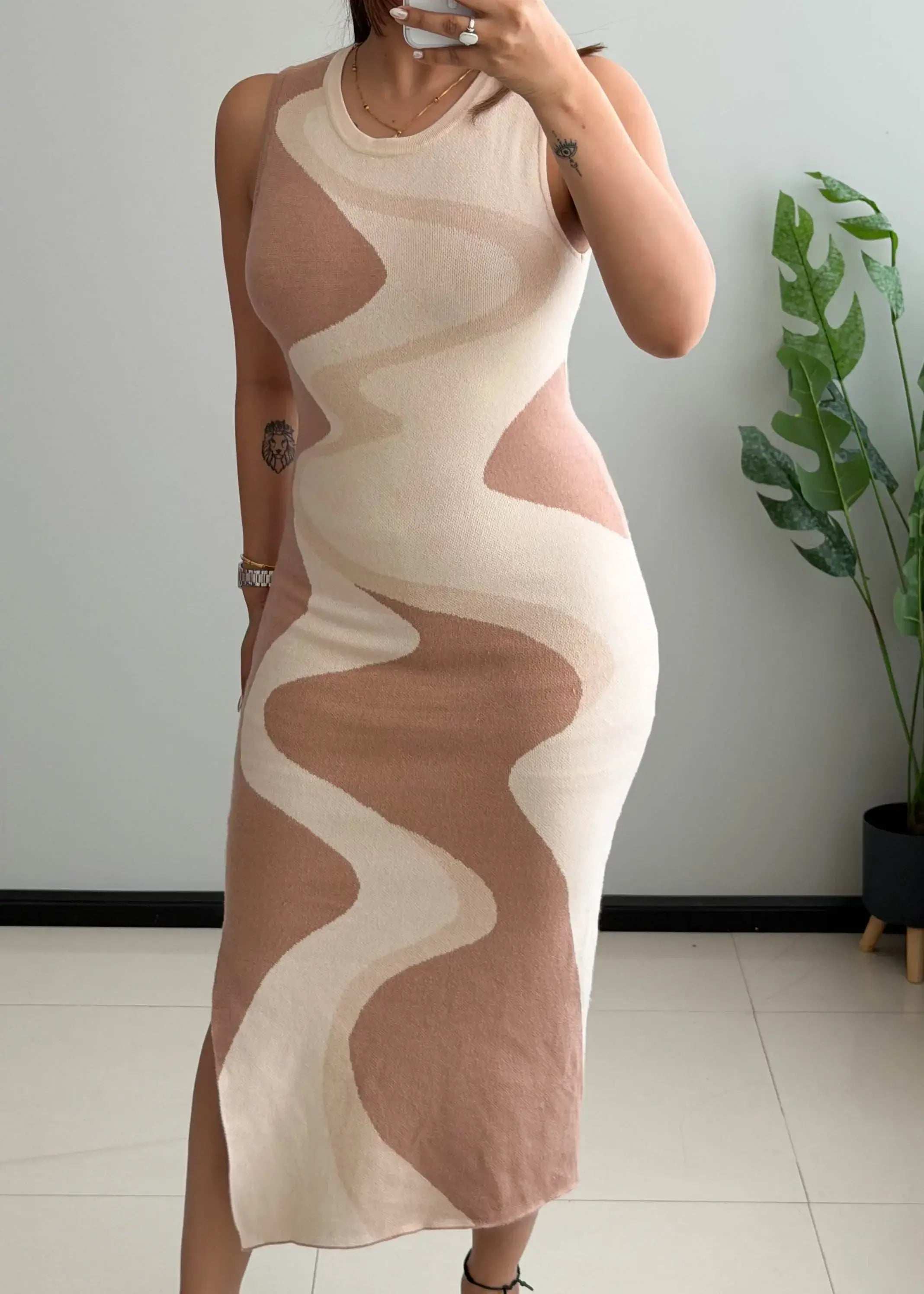 SIZE S-M, Abstract Sand Wave Knit Midi Dress - Closet by Payal