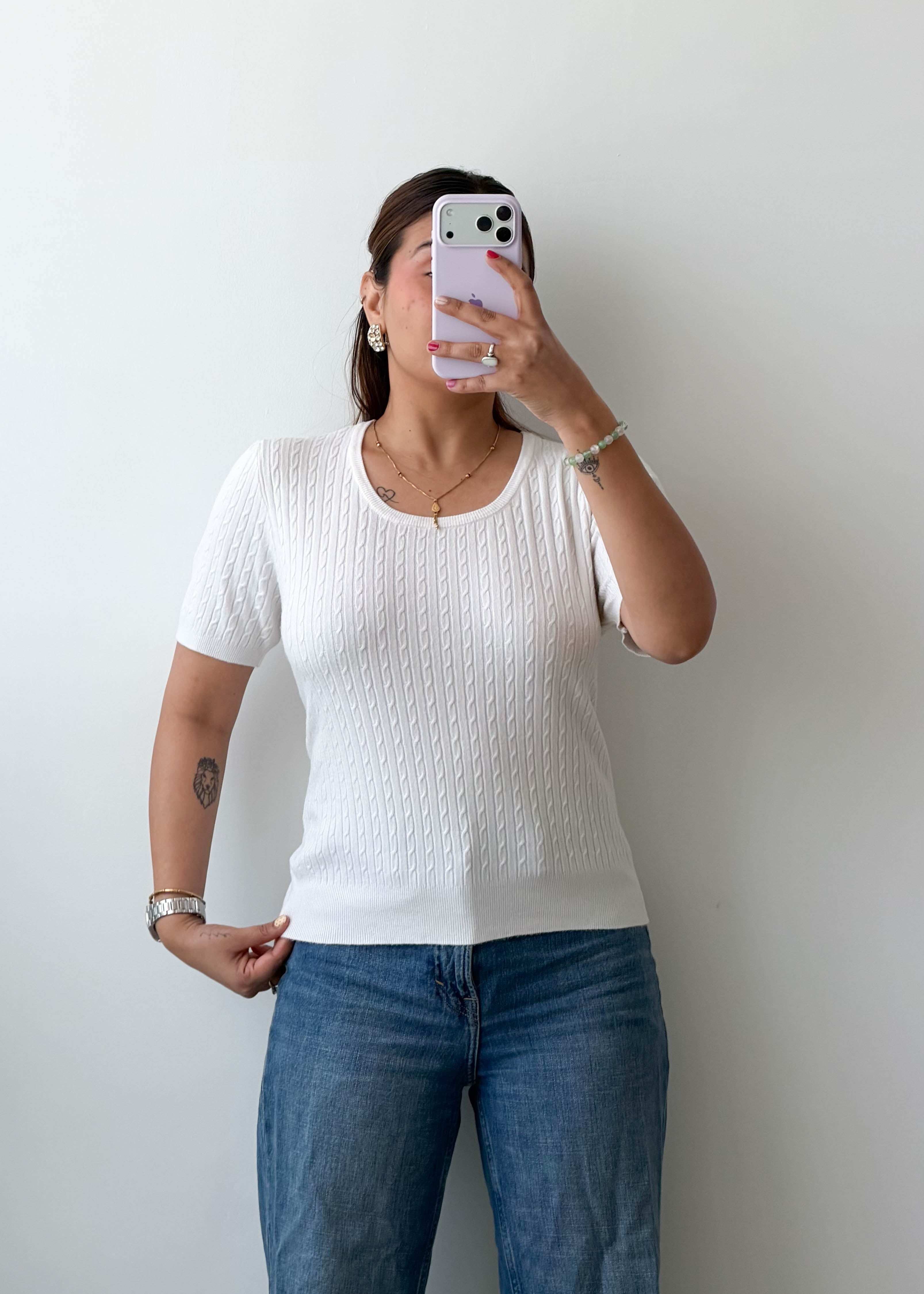 Size L-XL White Textured Knit Top
