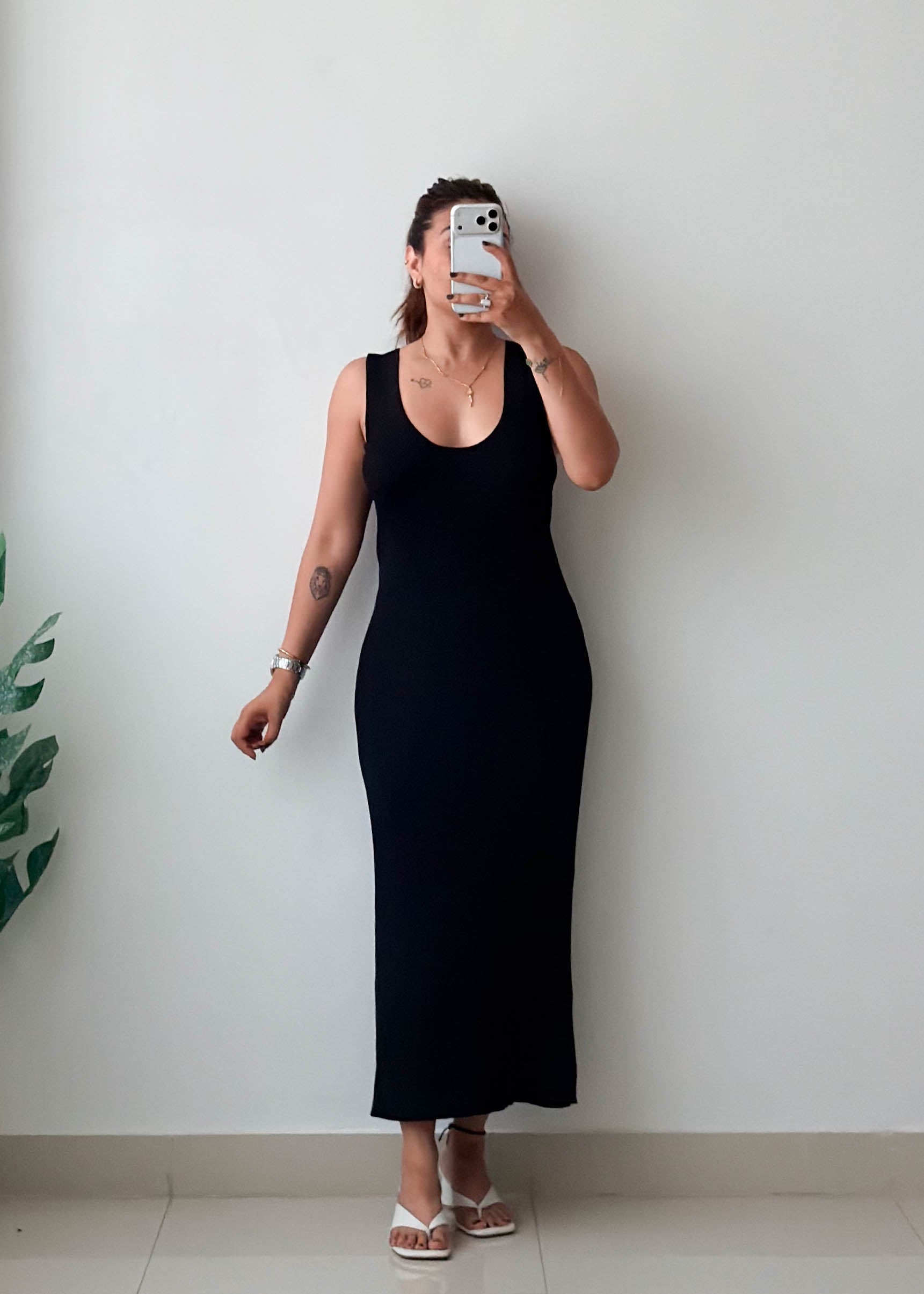 Size L-XL Black Sleeveless Maxi Dress