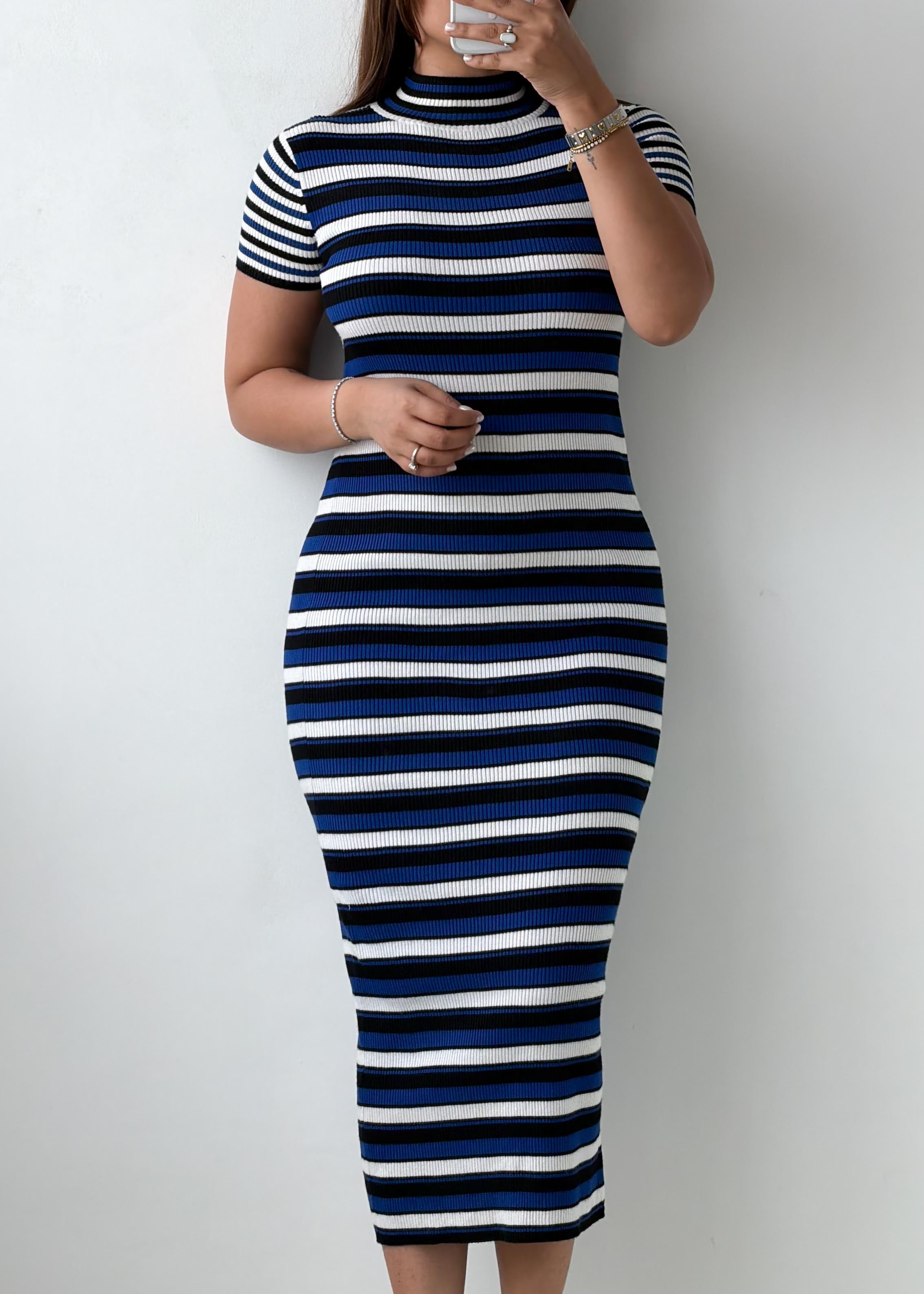 Size S-M Navy Multicolor Striped Ribbed Knit Midi Dress