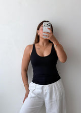 Size S-M Black Scoop Neck Tank Top