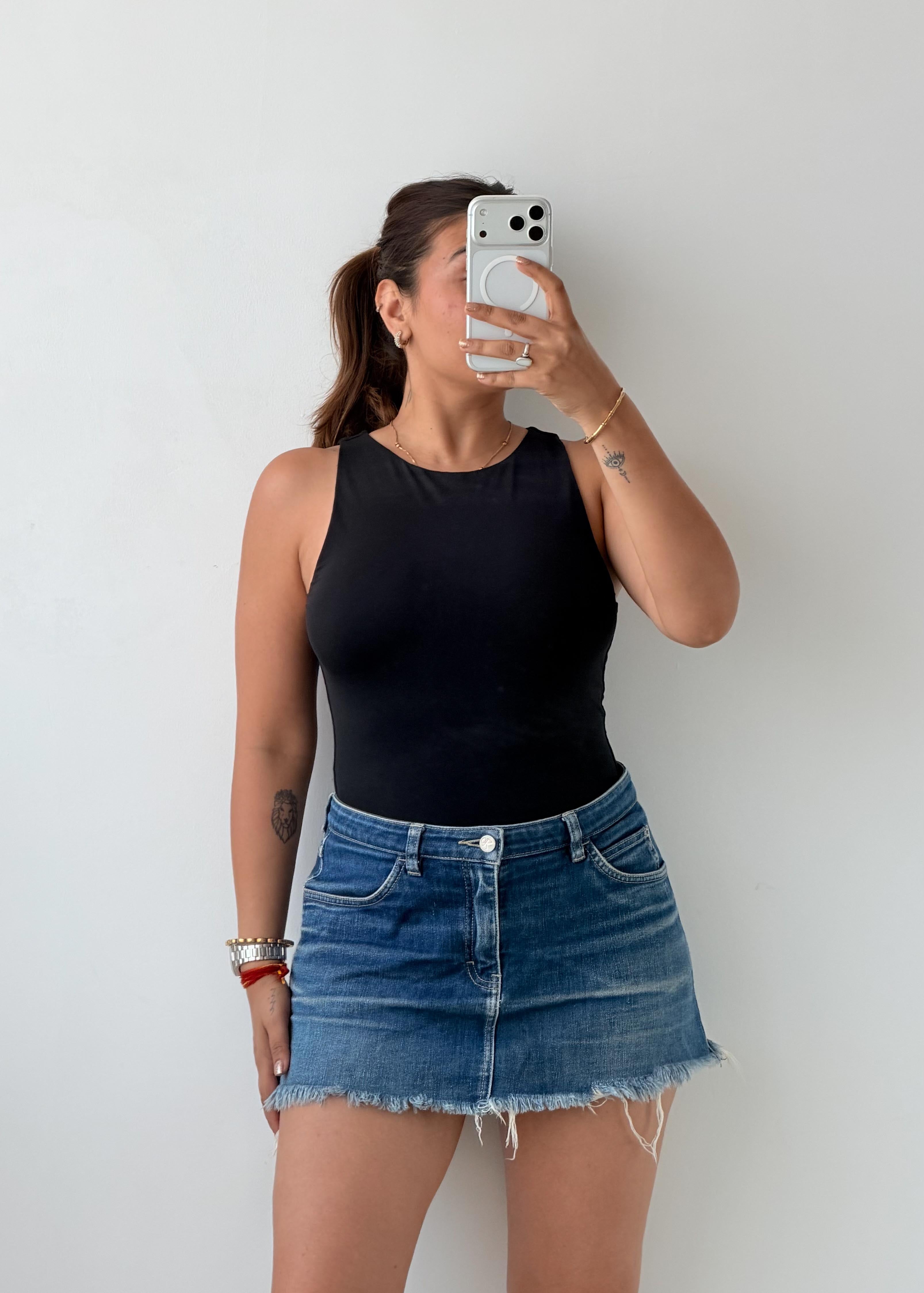 Size M Black High Neck Sleeveless Bodysuit
