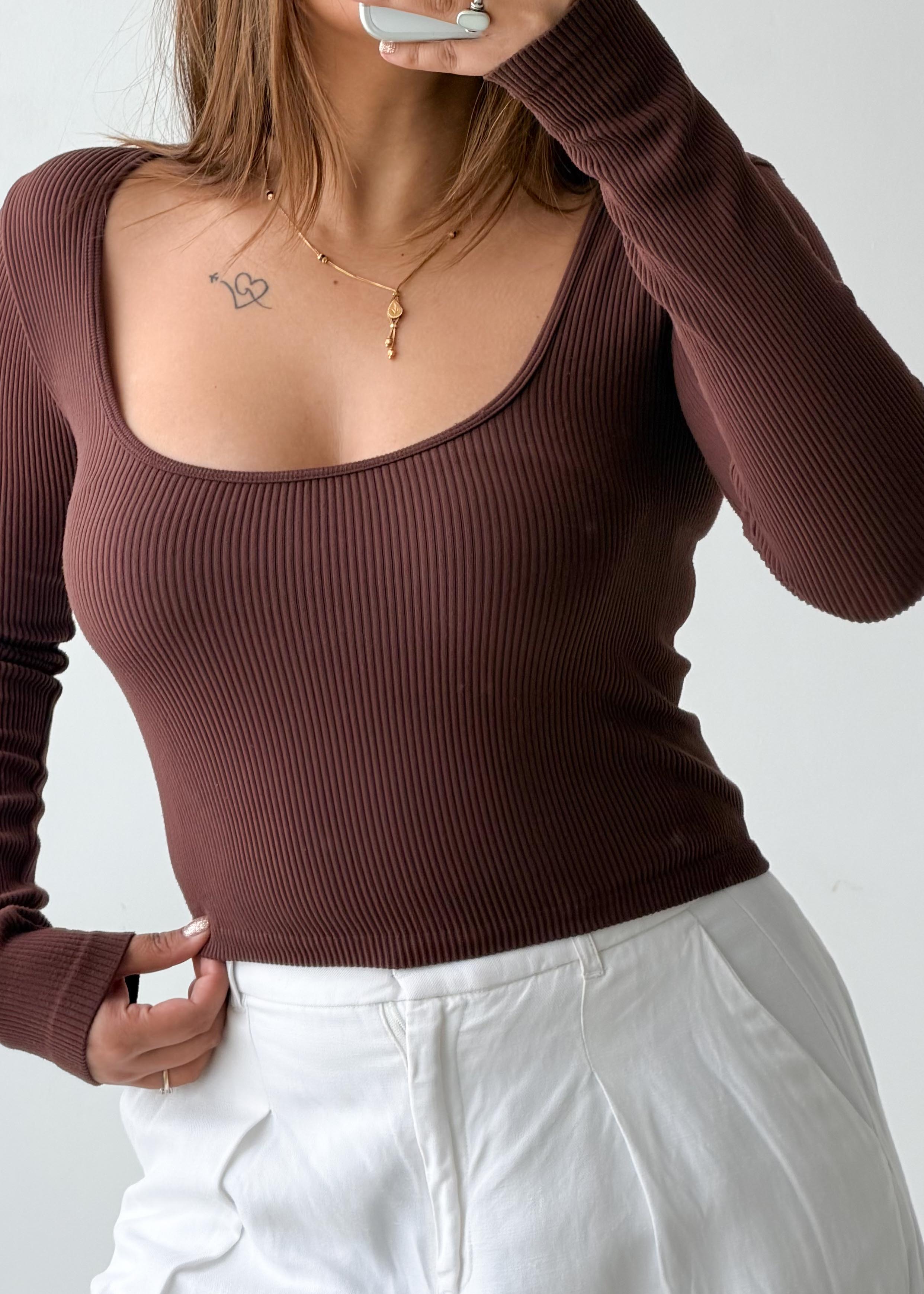 Size S-M Brown Square Neck Ribbed Top
