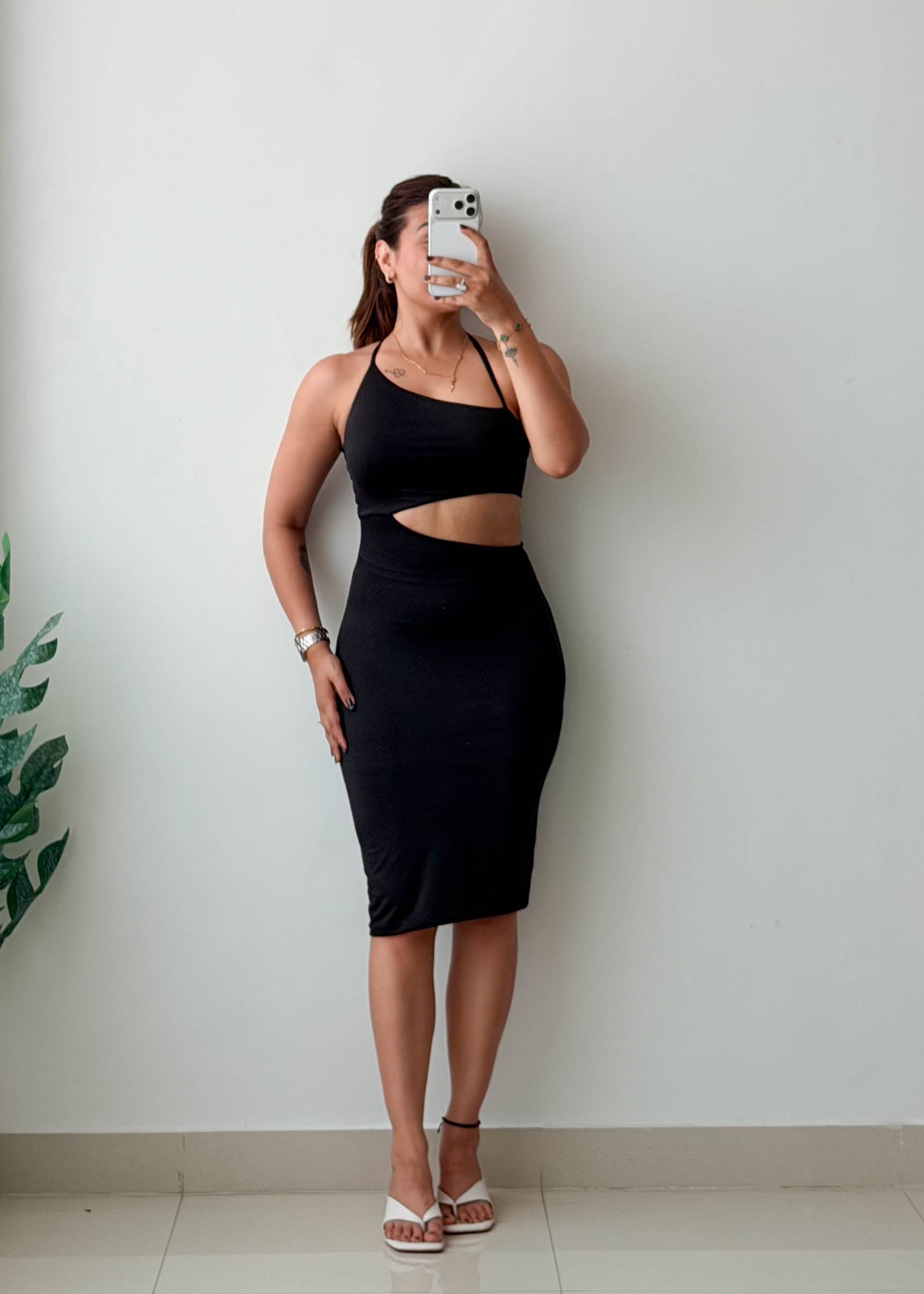 Size XS-S Black One-Shoulder Cut-Out Midi Dress