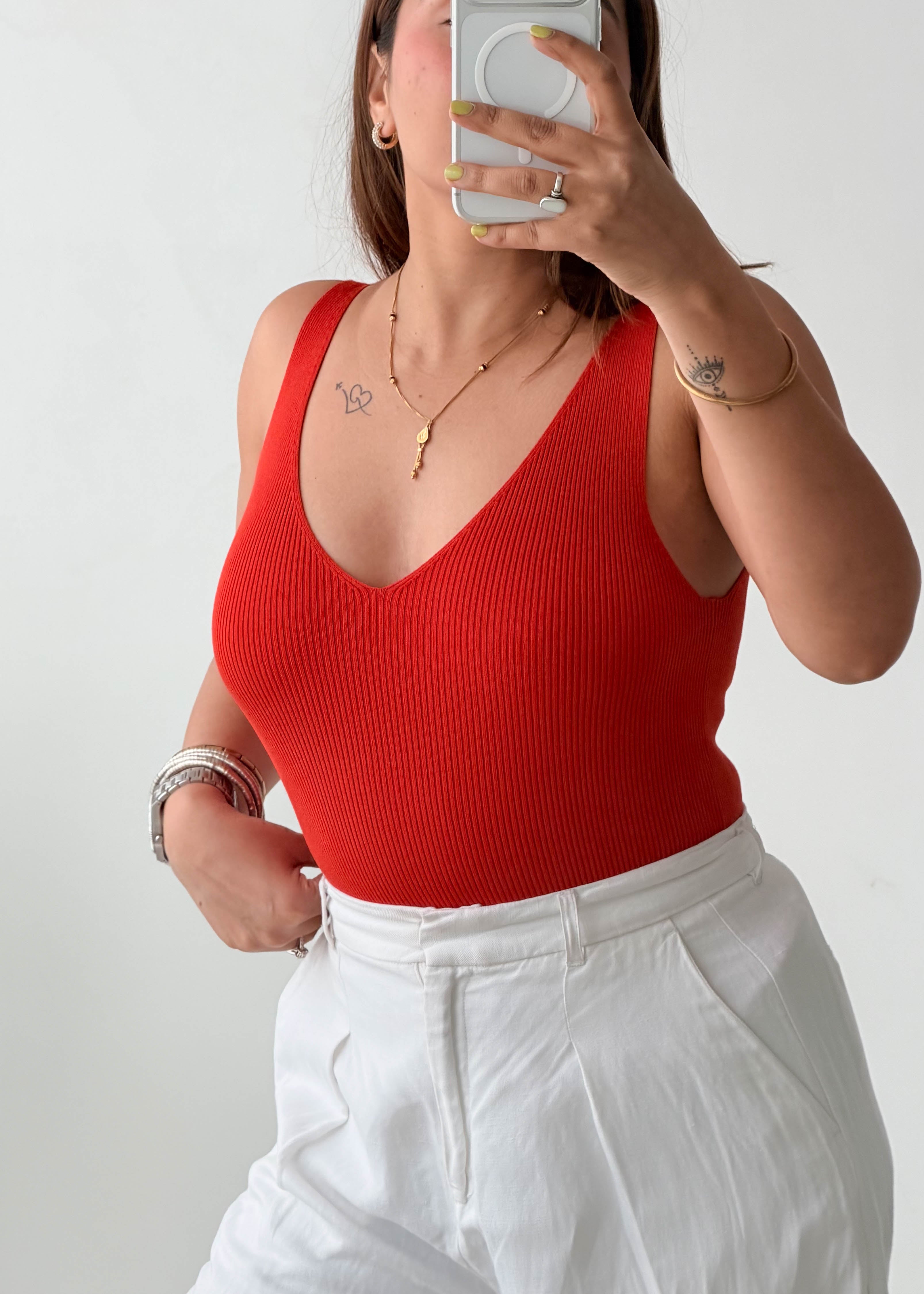 Size M-L Red Ribbed Tank Top