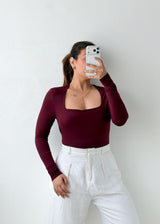 Size M-L Burgundy Square Neck Top