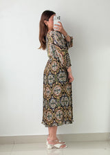Size S-M Black Multicolor Paisley Print Midi Dress