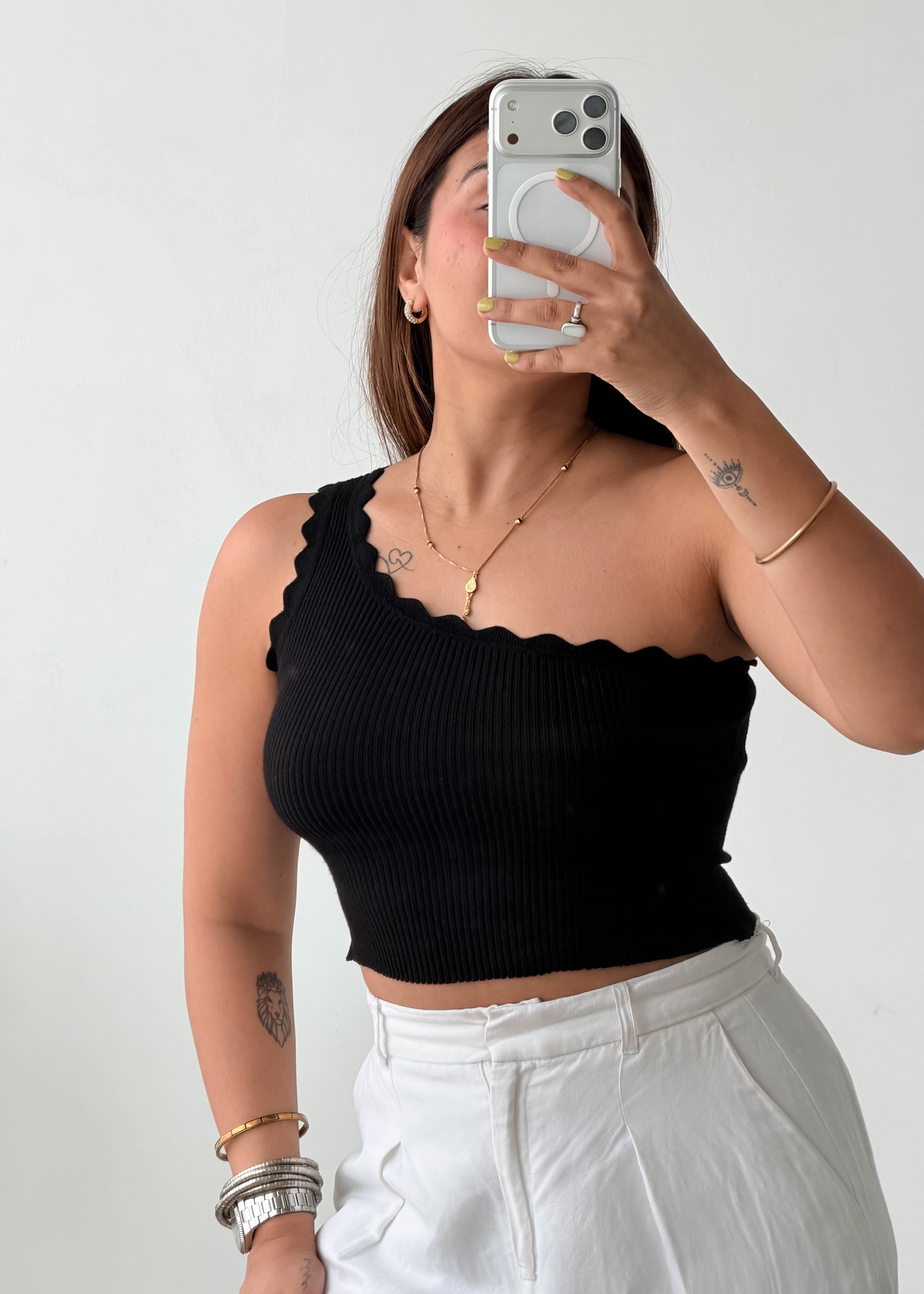 Size S-M Black One-Shoulder Scallop Top