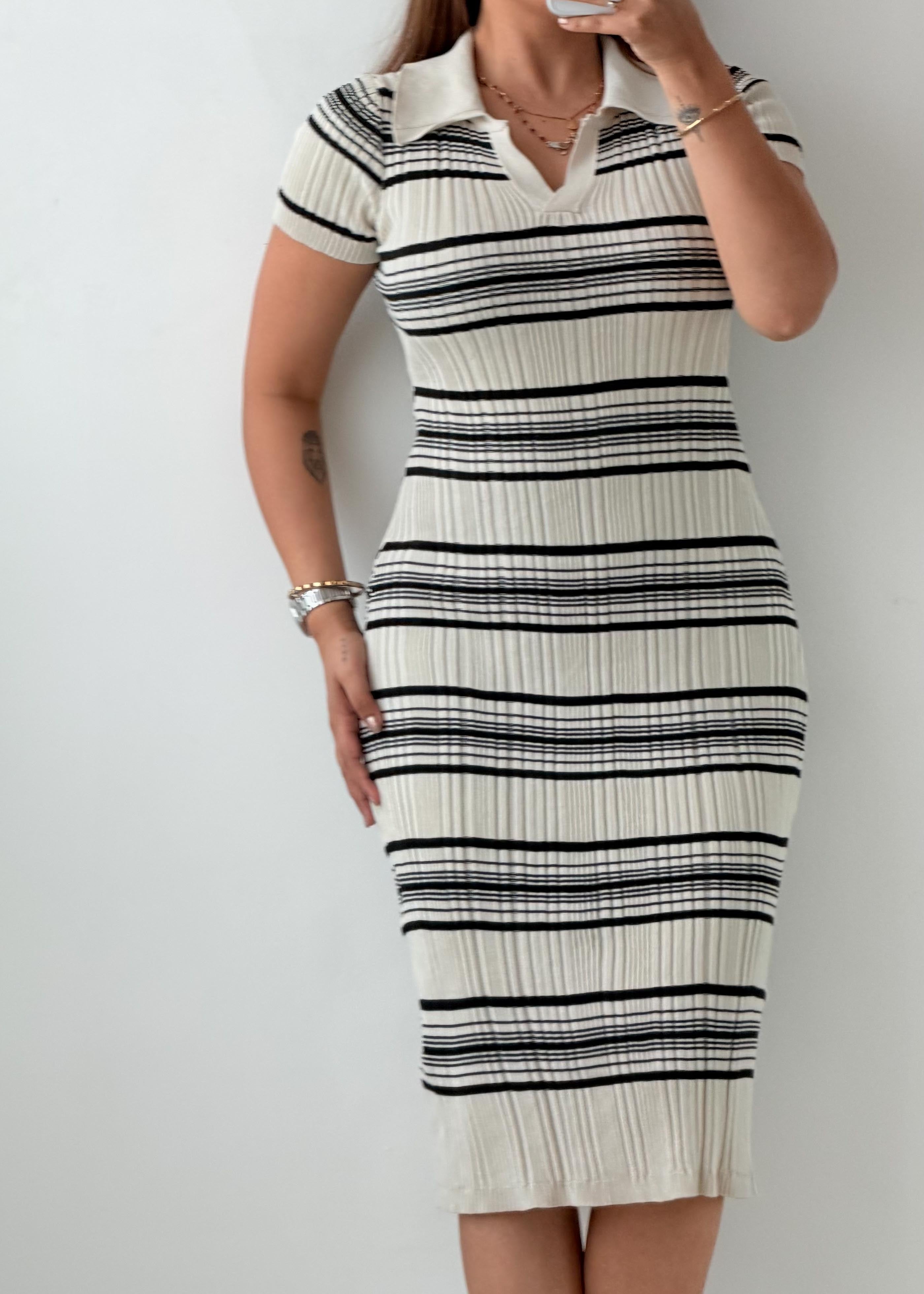 Size S-M White Stripe Collared Knit Midi Dress