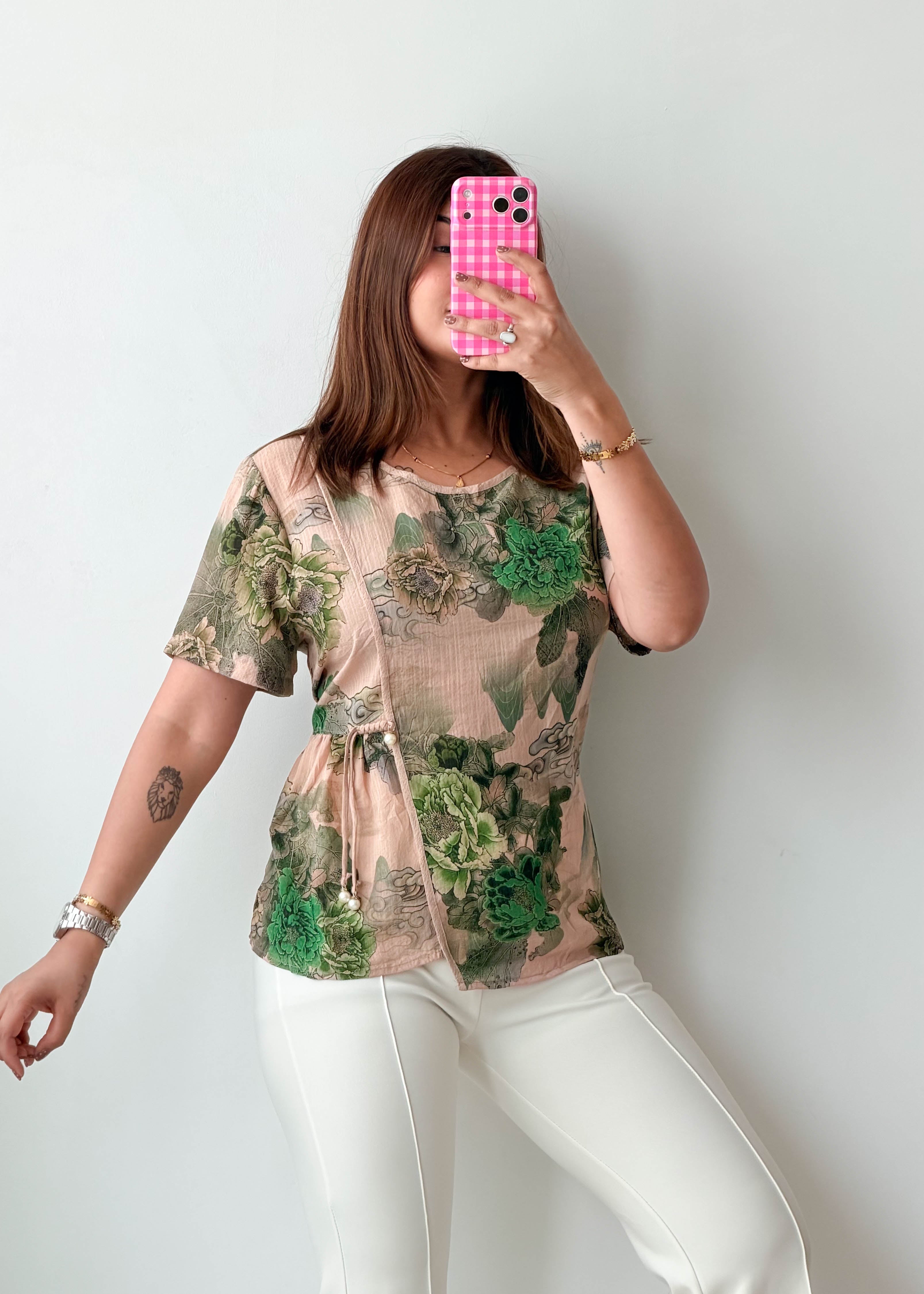 Size M-L Beige Green Floral Printed Top