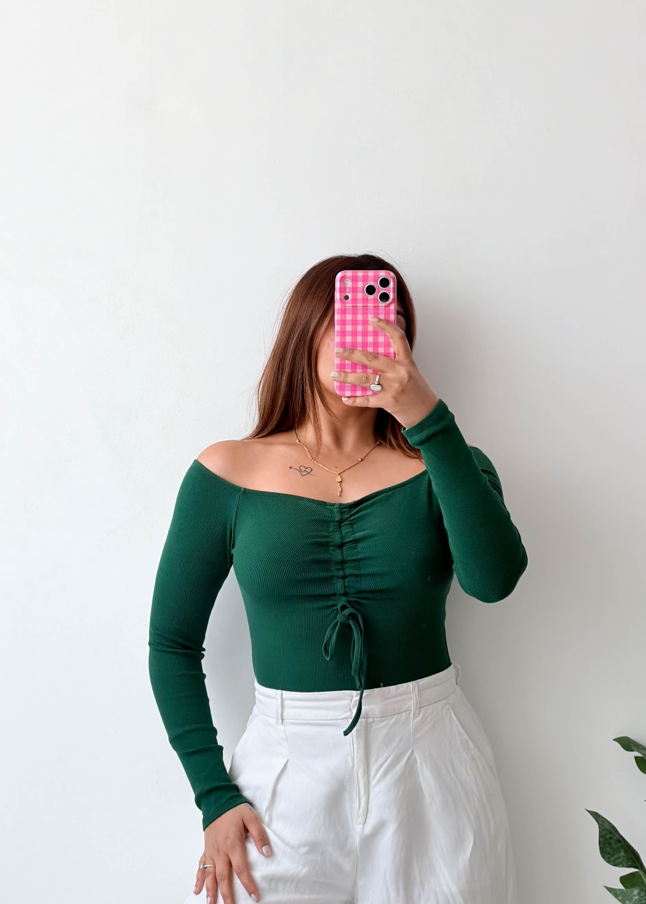 Size S-M Emerald Ruched Off-Shoulder Bodysuit
