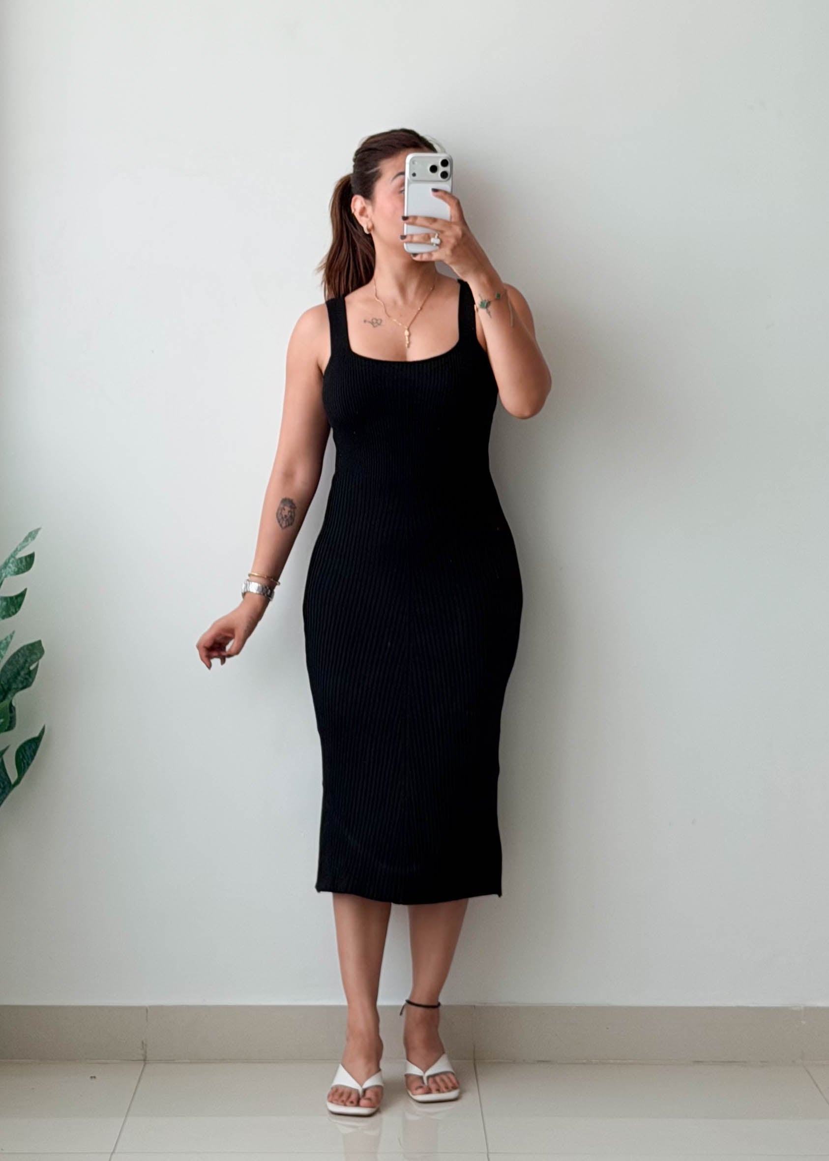 Size S-M Black Ribbed Square Neck Midi Dress