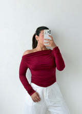Size S-M Wine Off Shoulder Ruched Top