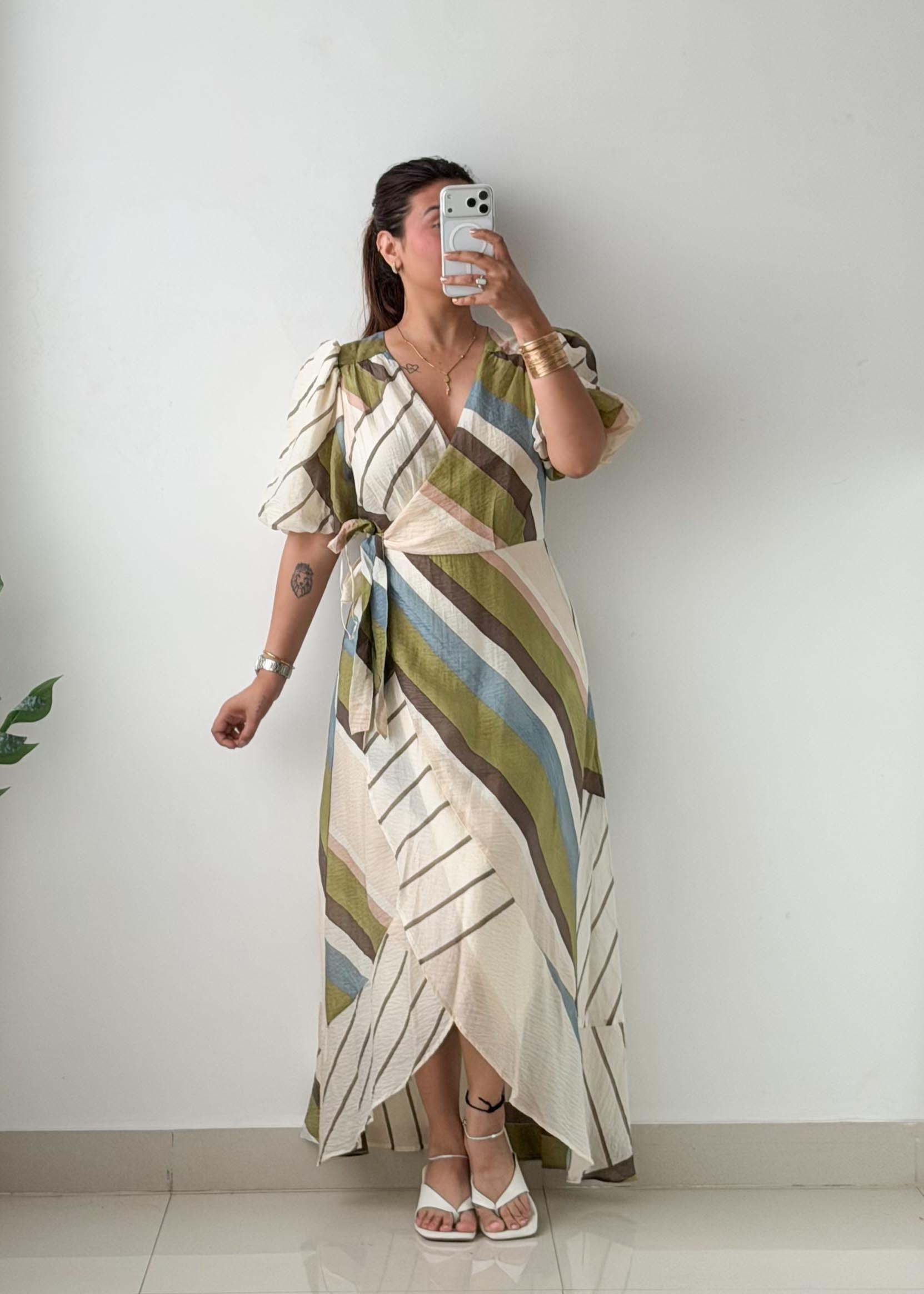 Size M-L Multicolor Stripe Wrap Maxi Dress